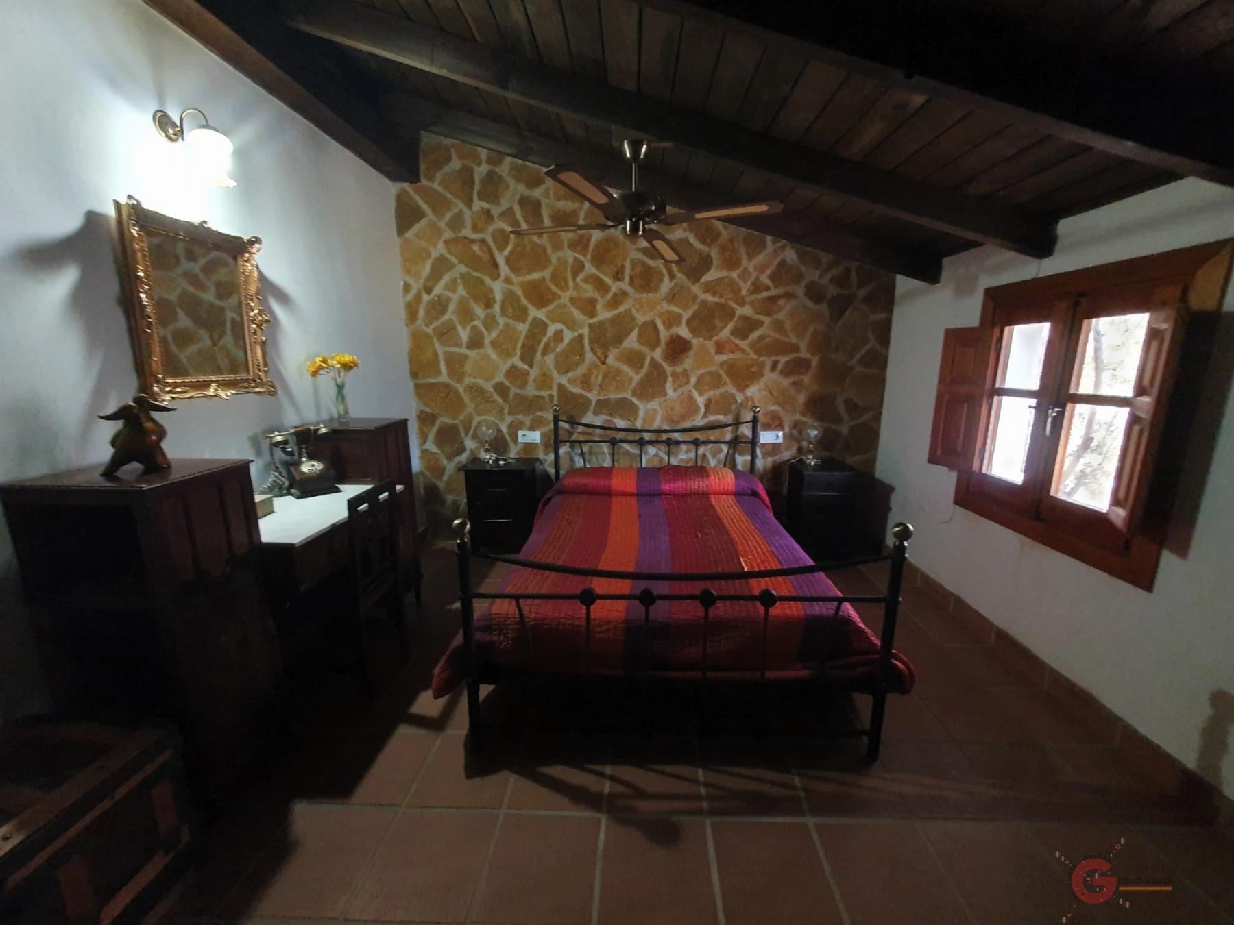 Venta de finca rústica en Vélez de Benaudalla