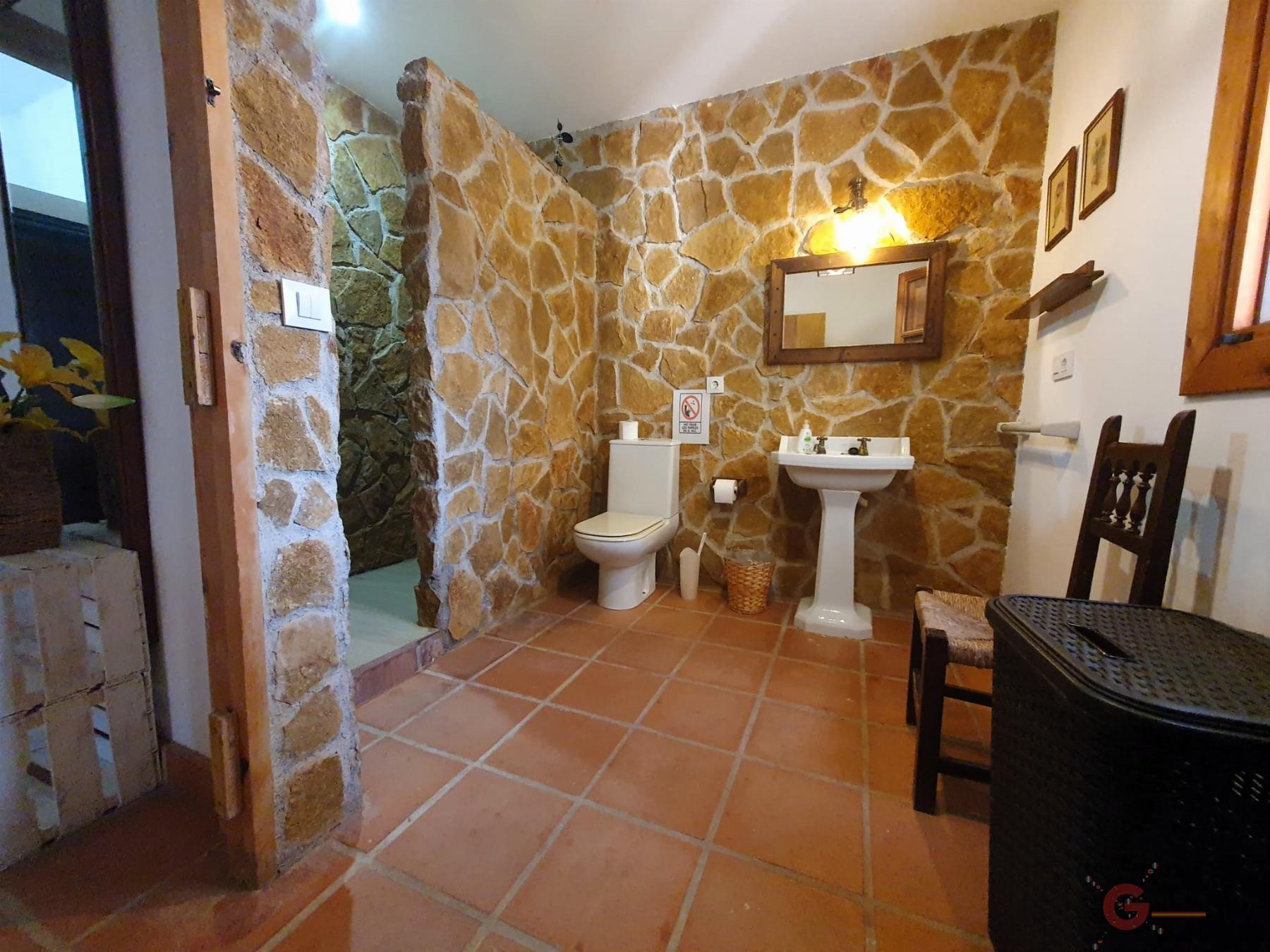 Venta de finca rústica en Vélez de Benaudalla