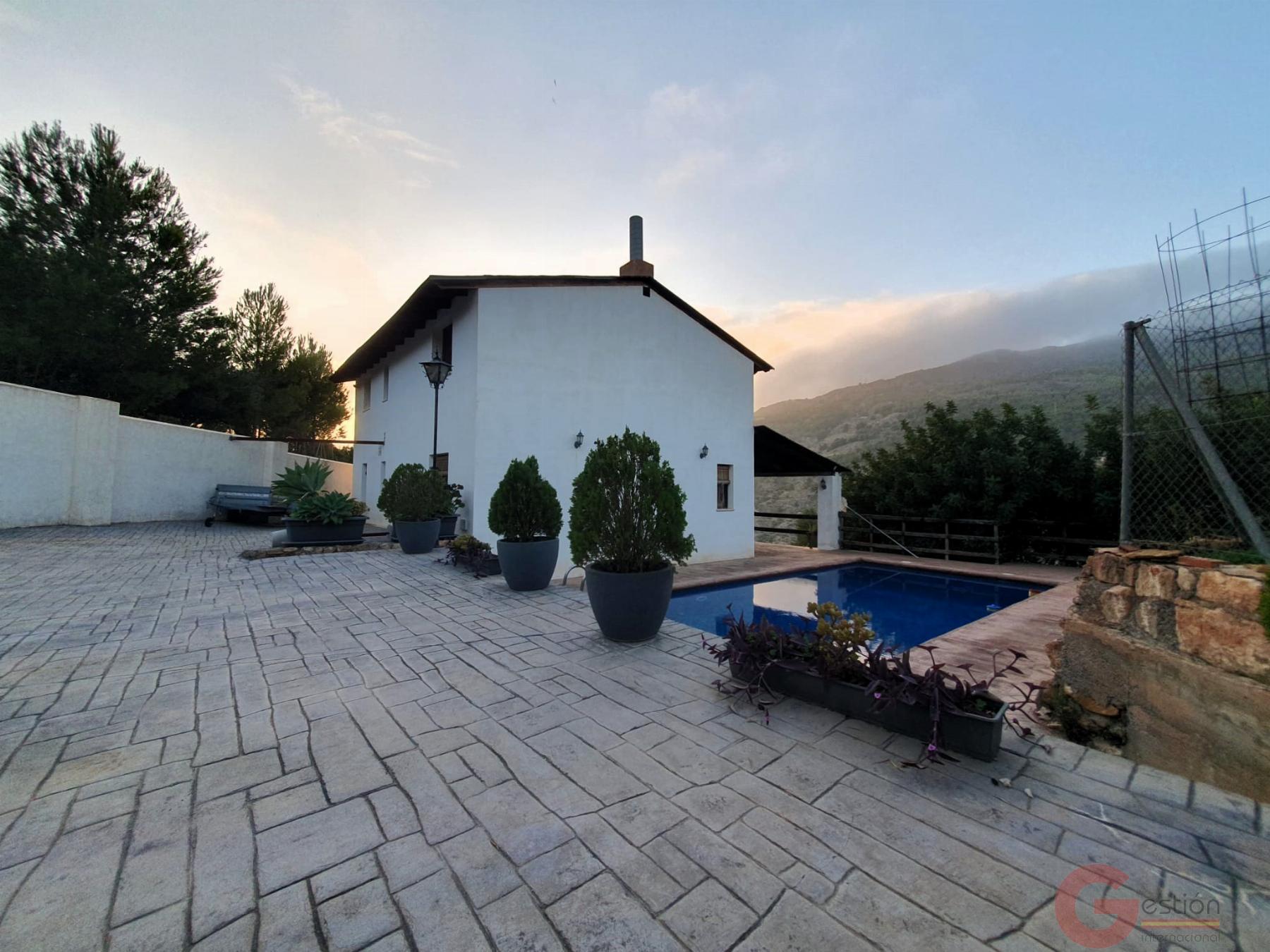 Venta de finca rústica en Vélez de Benaudalla Venta de finca rústica en Vélez de Benaudalla