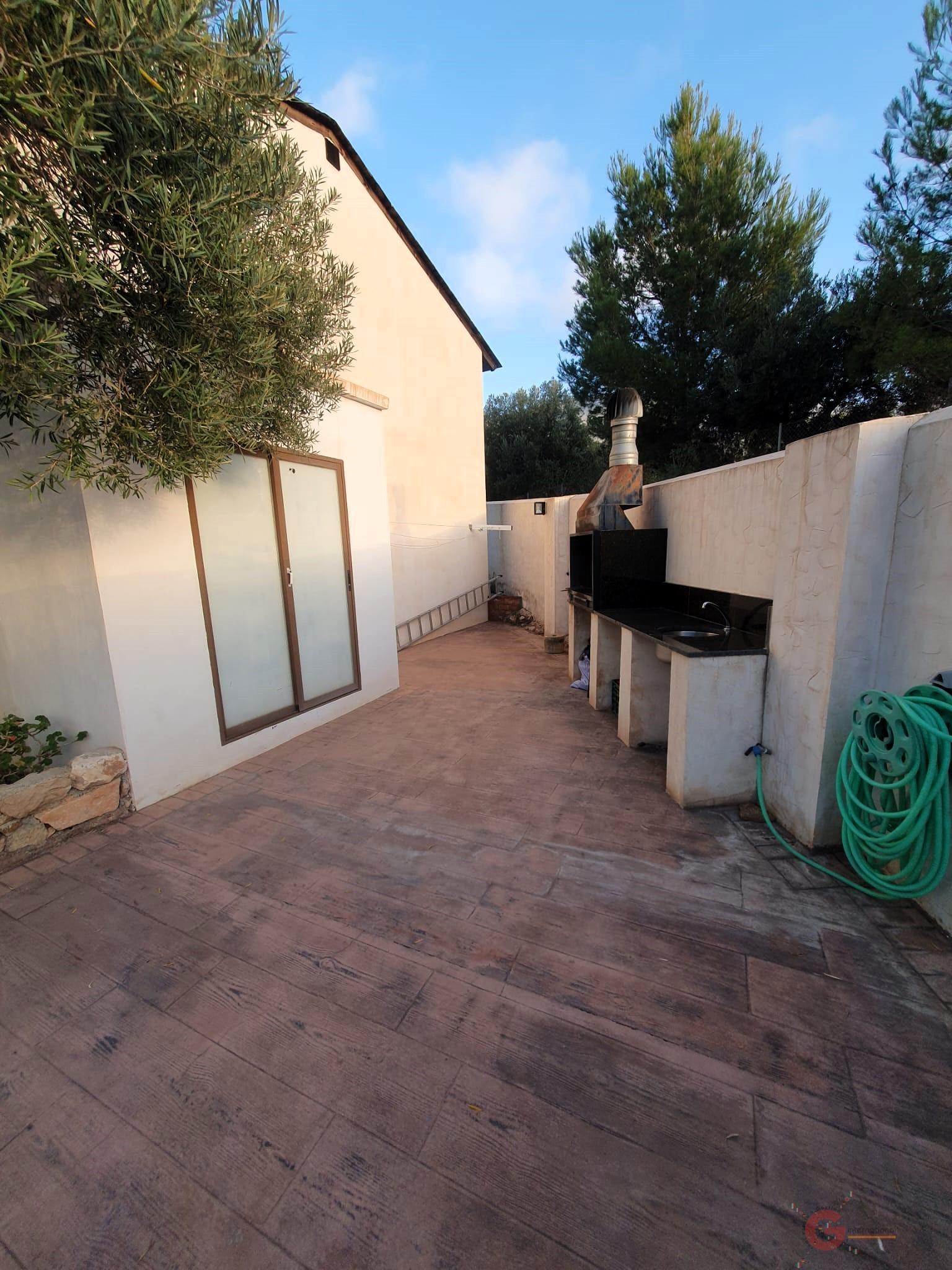 Venta de finca rústica en Vélez de Benaudalla