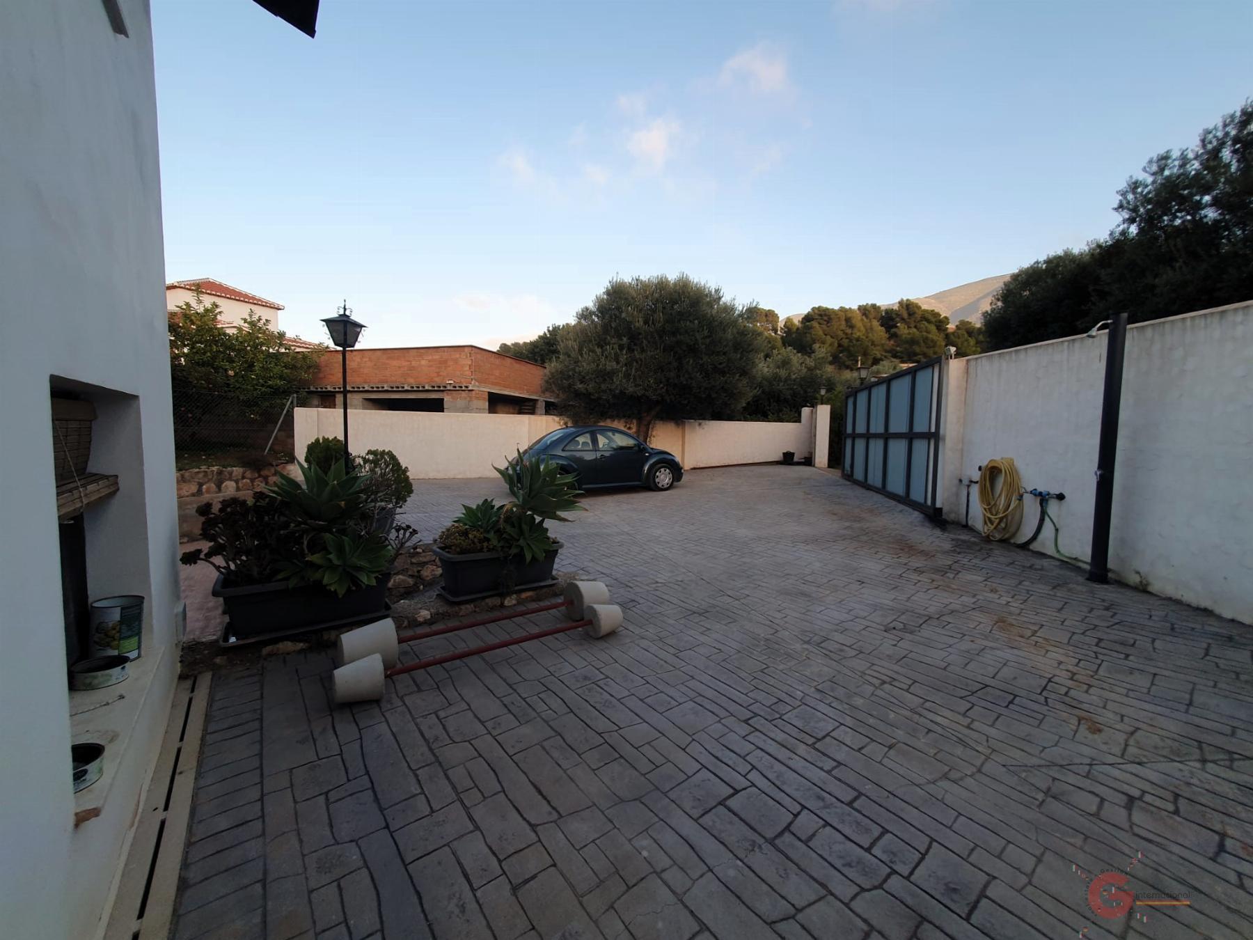 Venta de finca rústica en Vélez de Benaudalla
