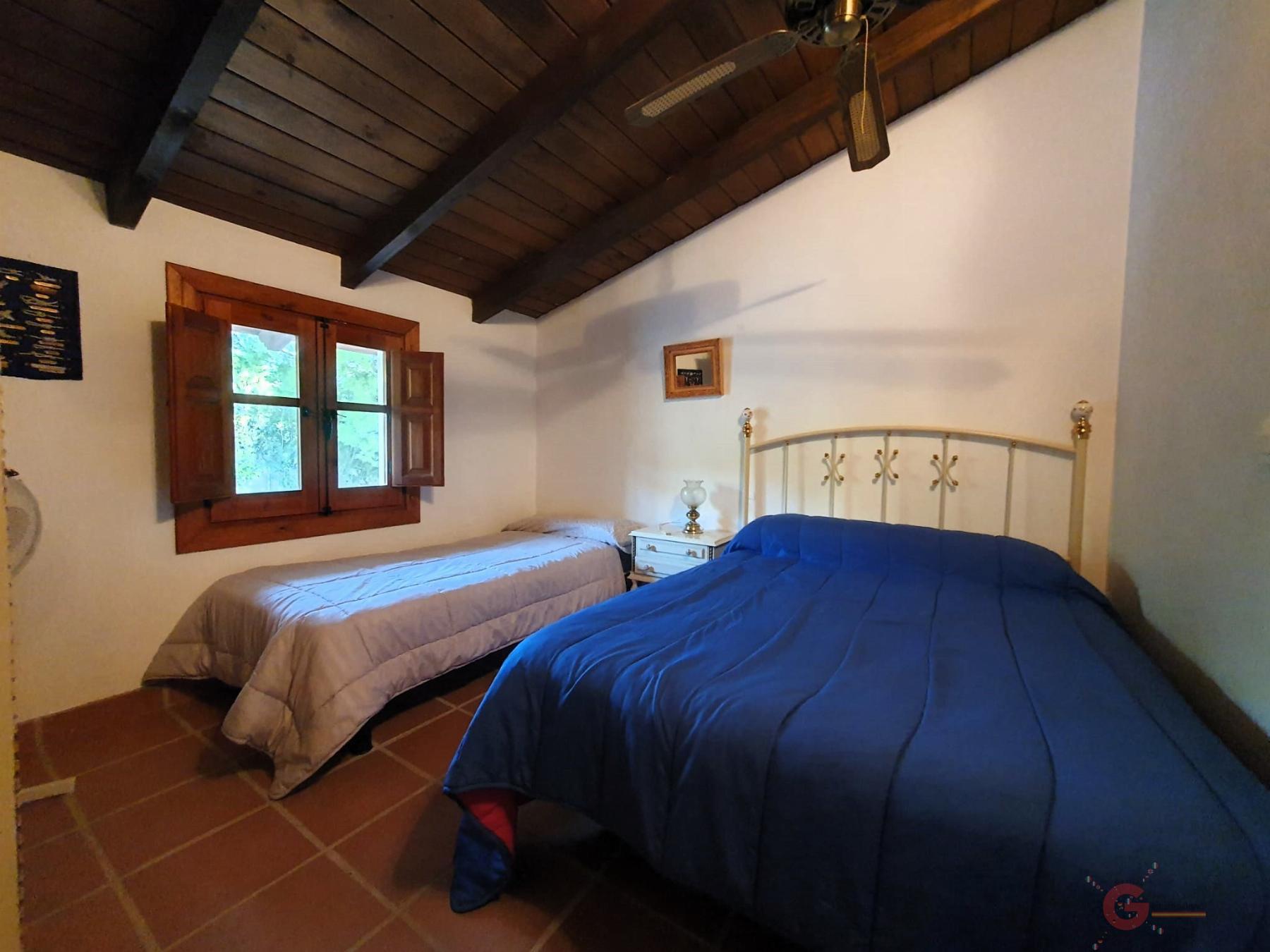 Venta de finca rústica en Vélez de Benaudalla