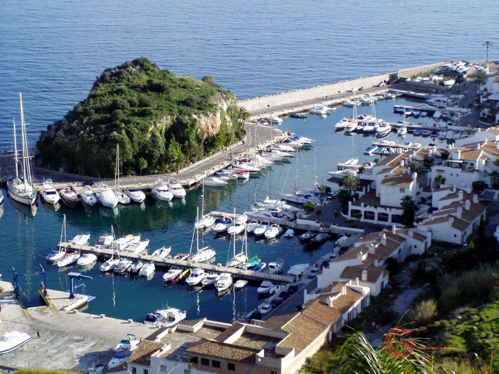 For sale of flat in La Herradura
