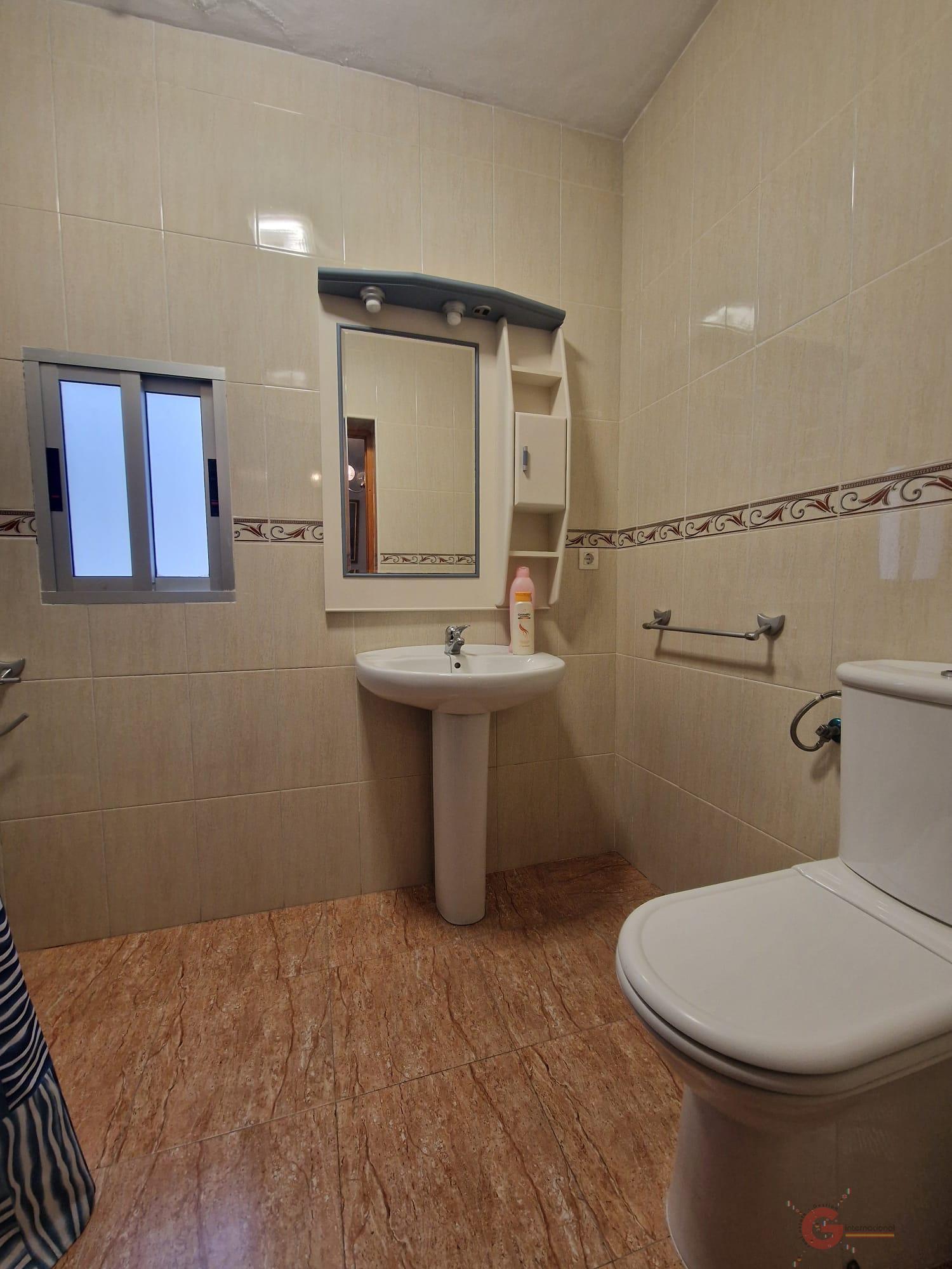 For sale of house in Molvízar