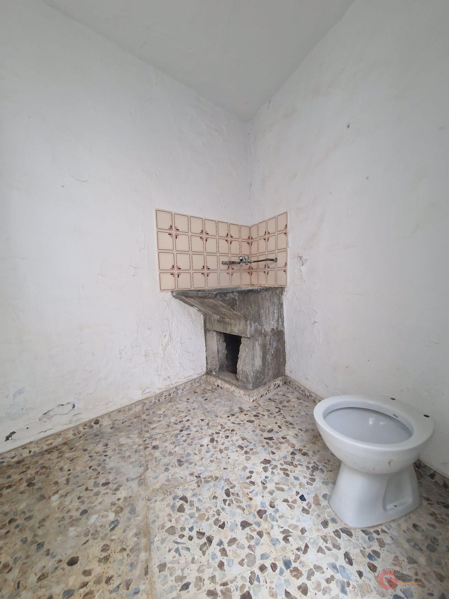 For sale of house in Molvízar