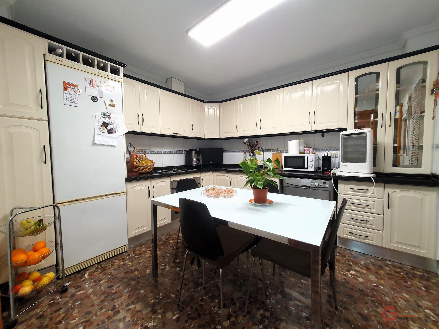 For sale of house in Motril