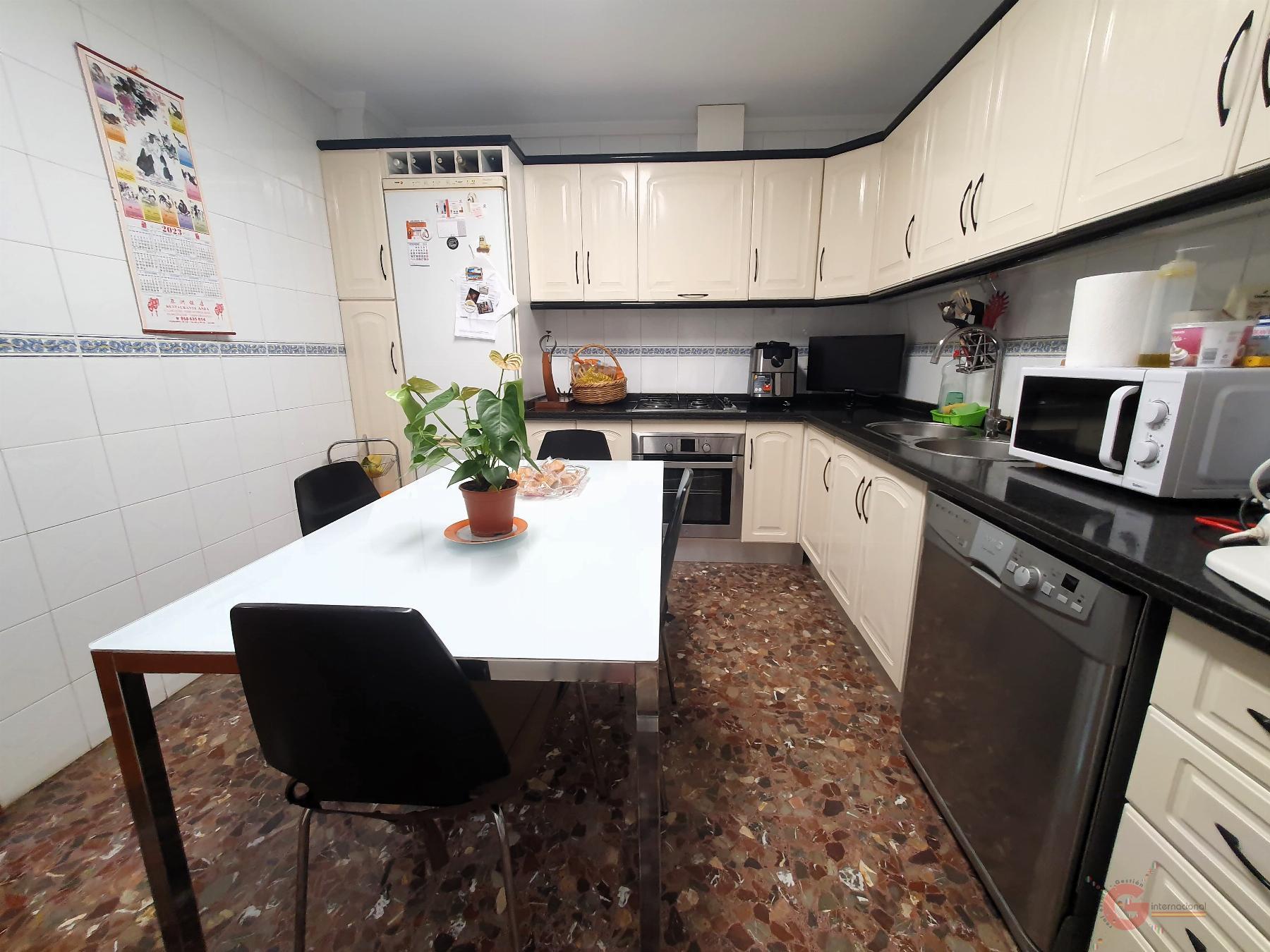 For sale of house in Motril