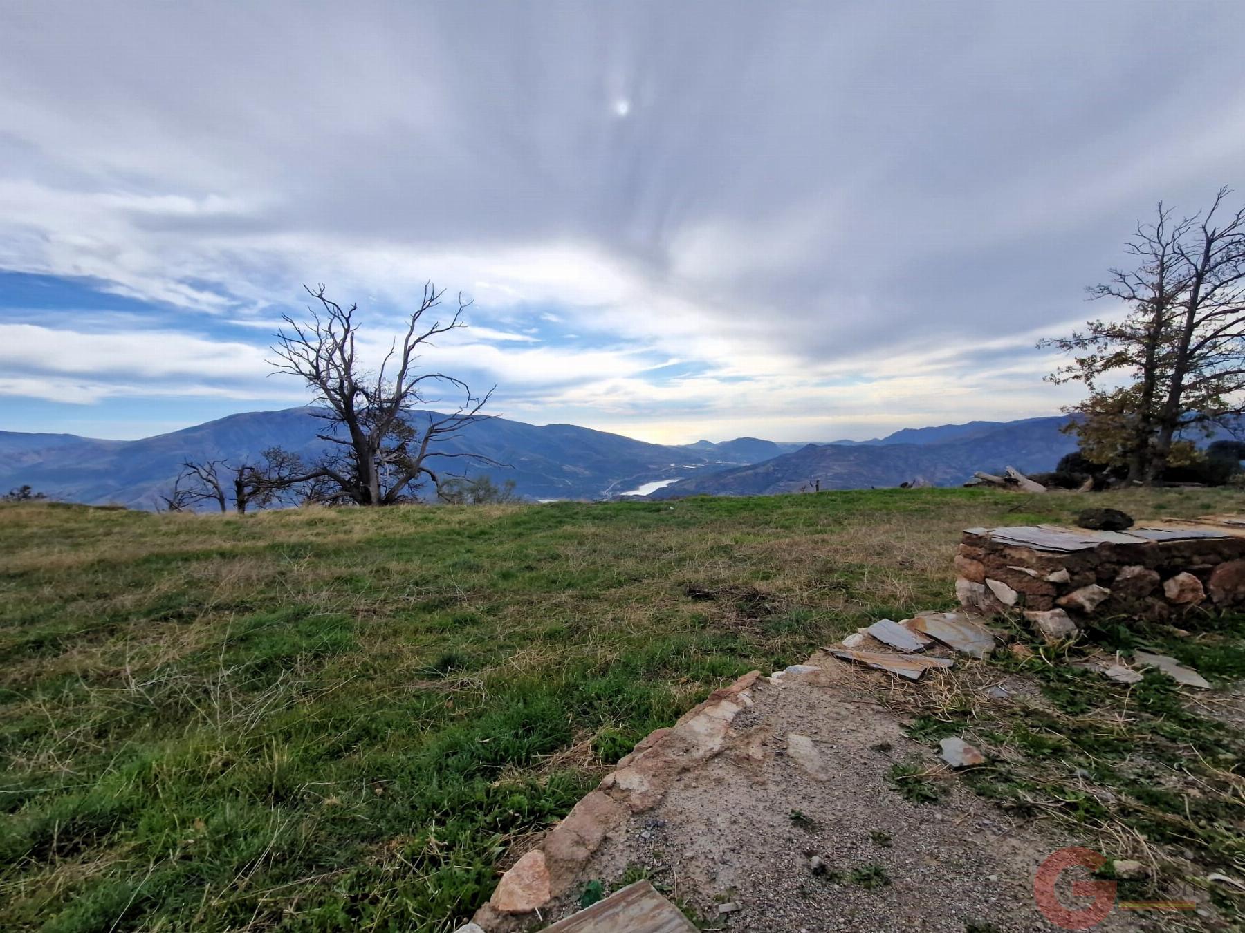 Venta de finca rústica en Lanjarón Venta de finca rústica en Lanjarón