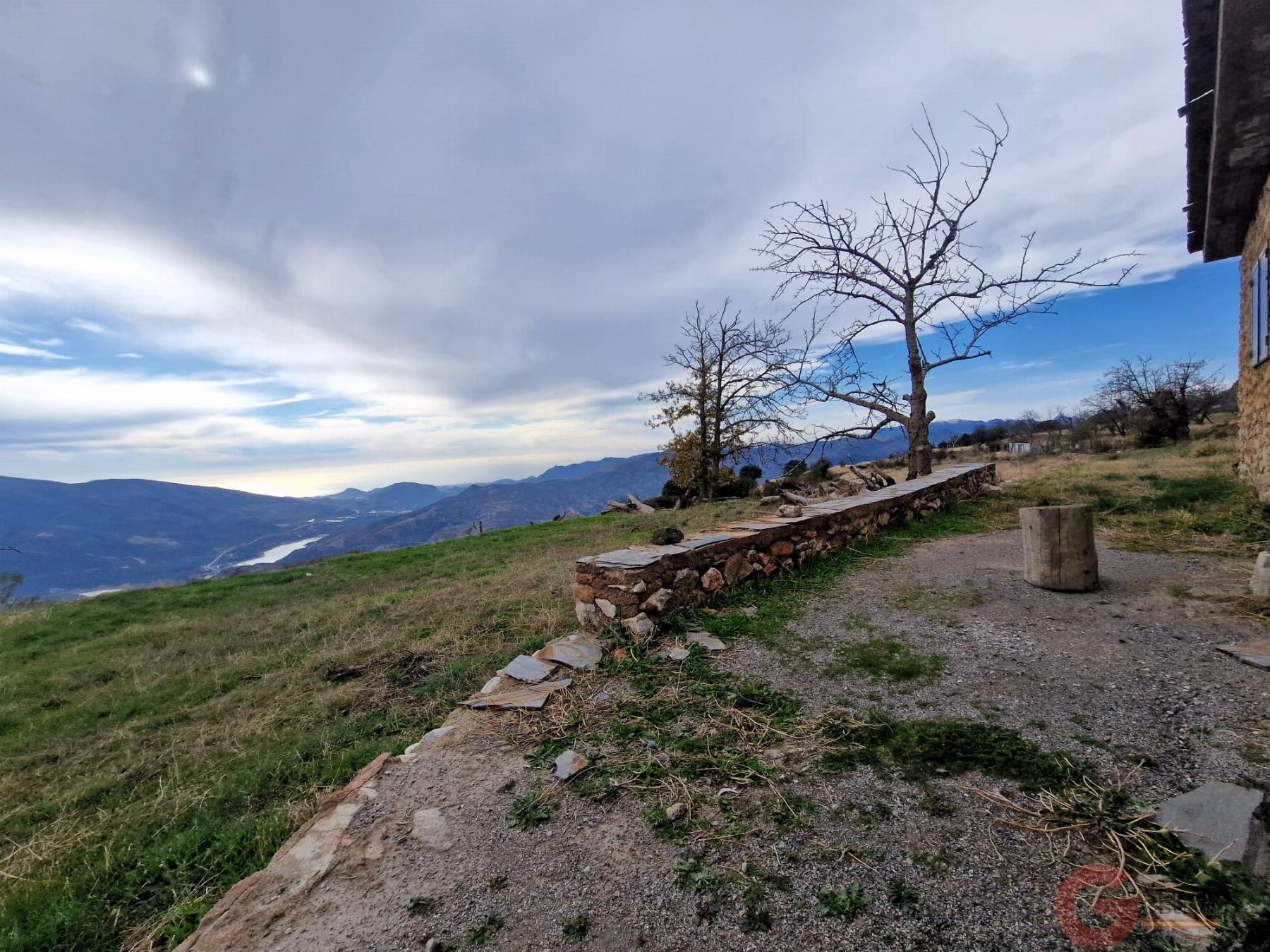 Venta de finca rústica en Lanjarón Venta de finca rústica en Lanjarón