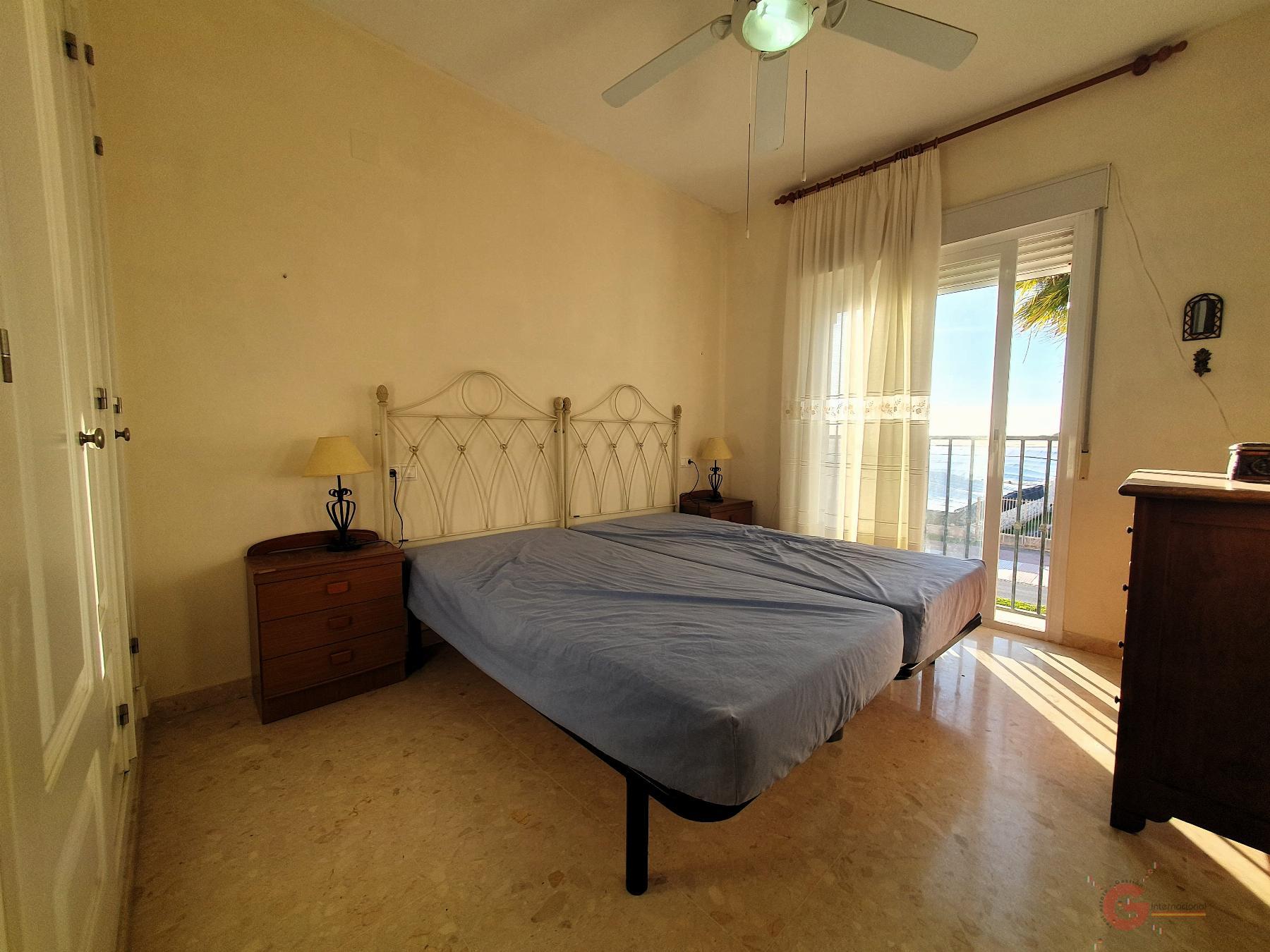 For sale of flat in Calahonda