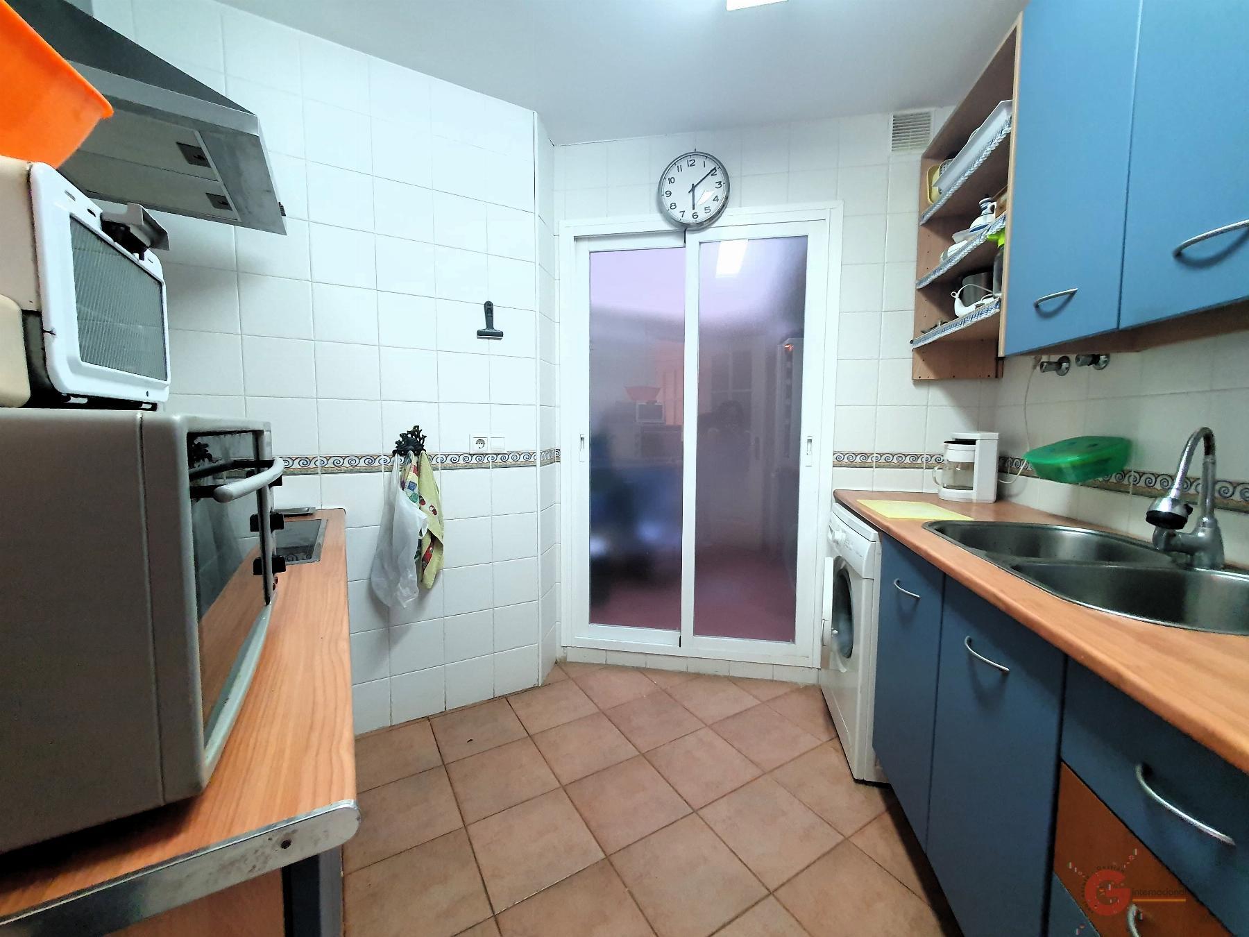 For sale of flat in Calahonda