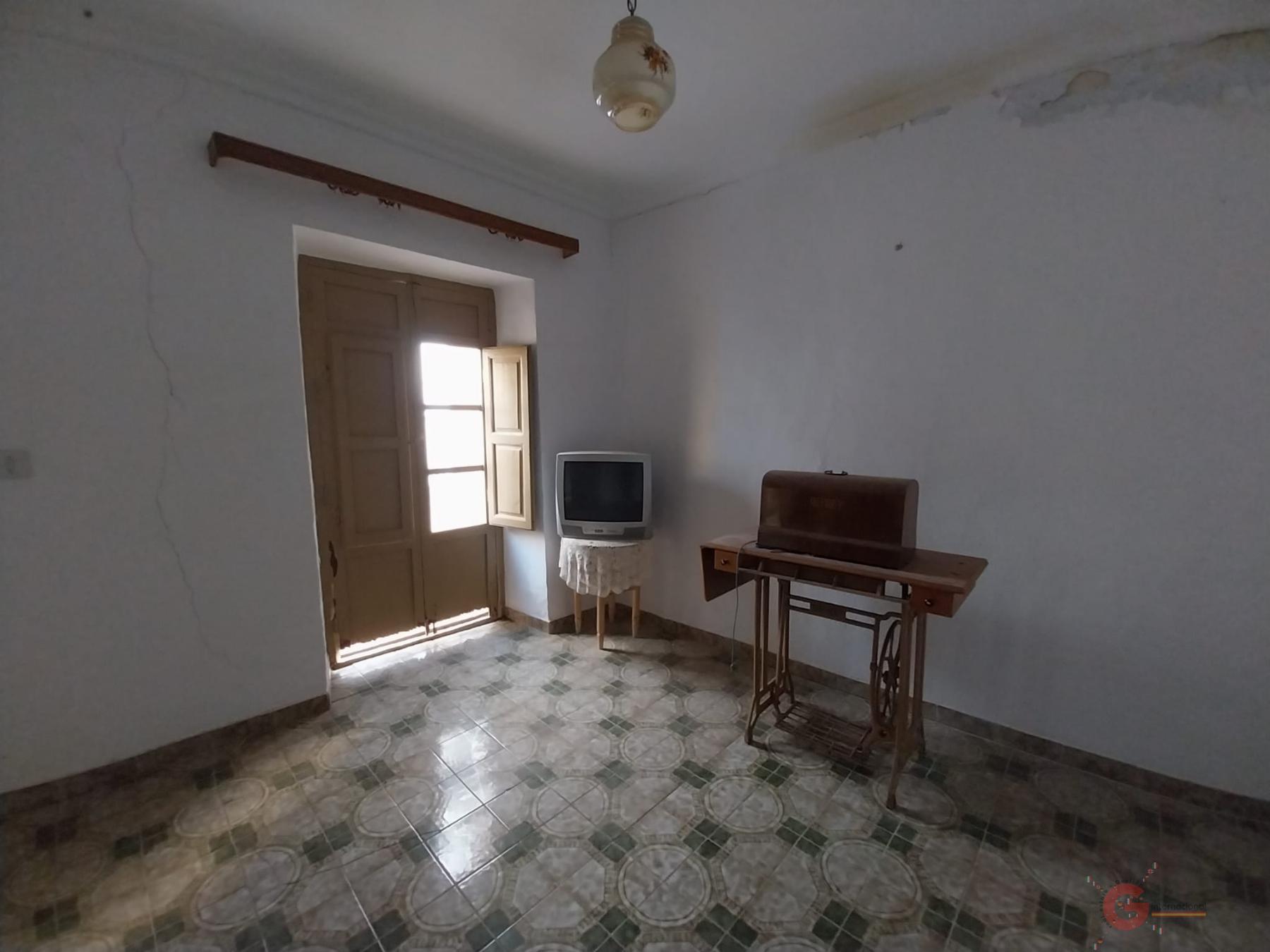 For sale of house in Itrabo