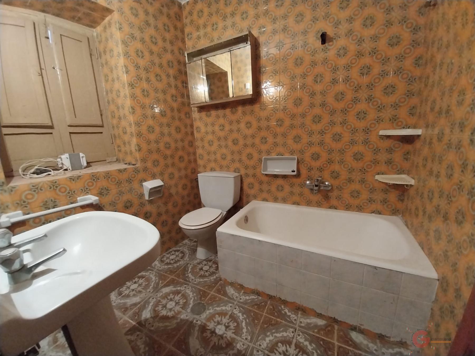 For sale of house in Itrabo