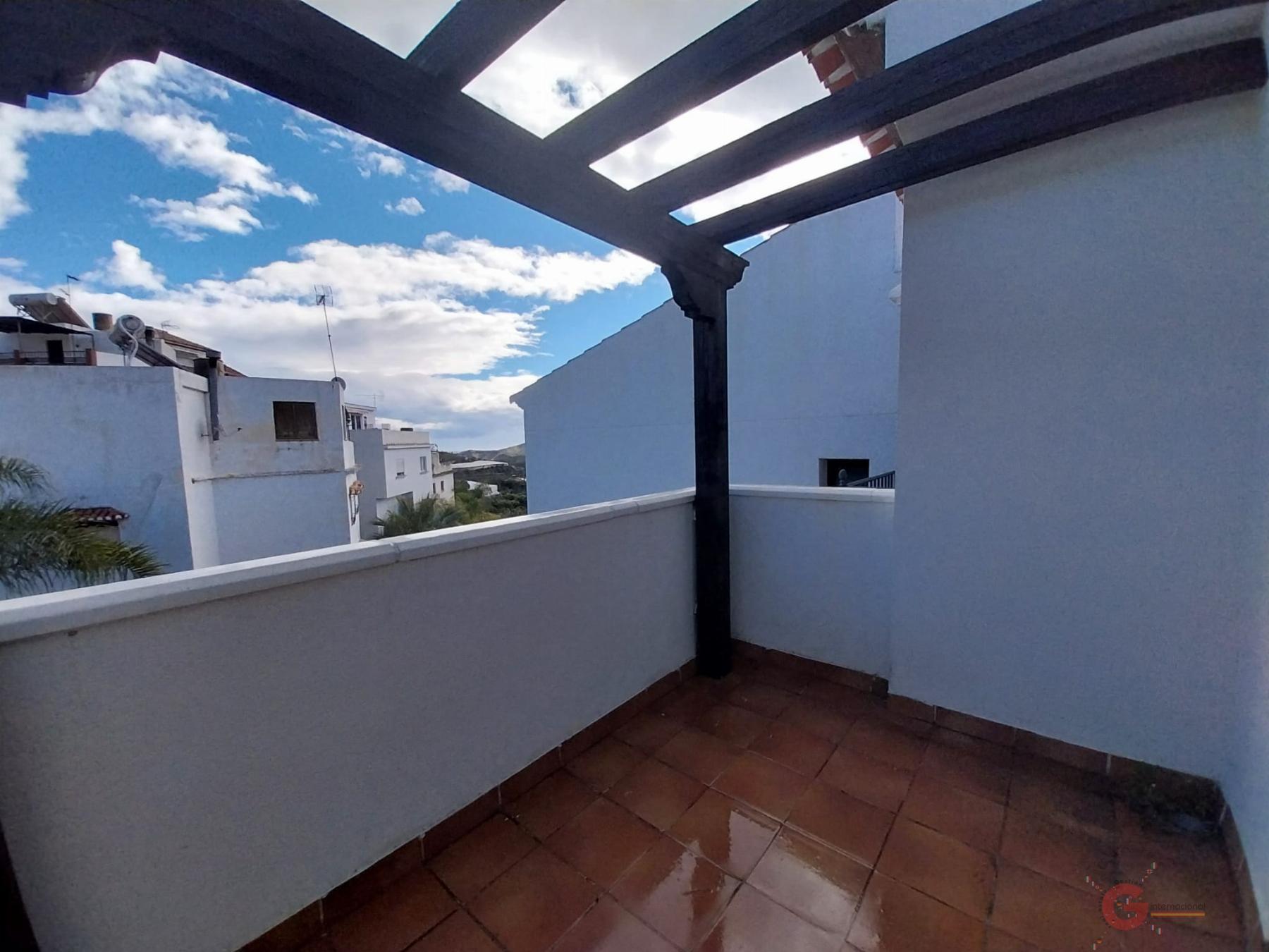 For sale of flat in Itrabo