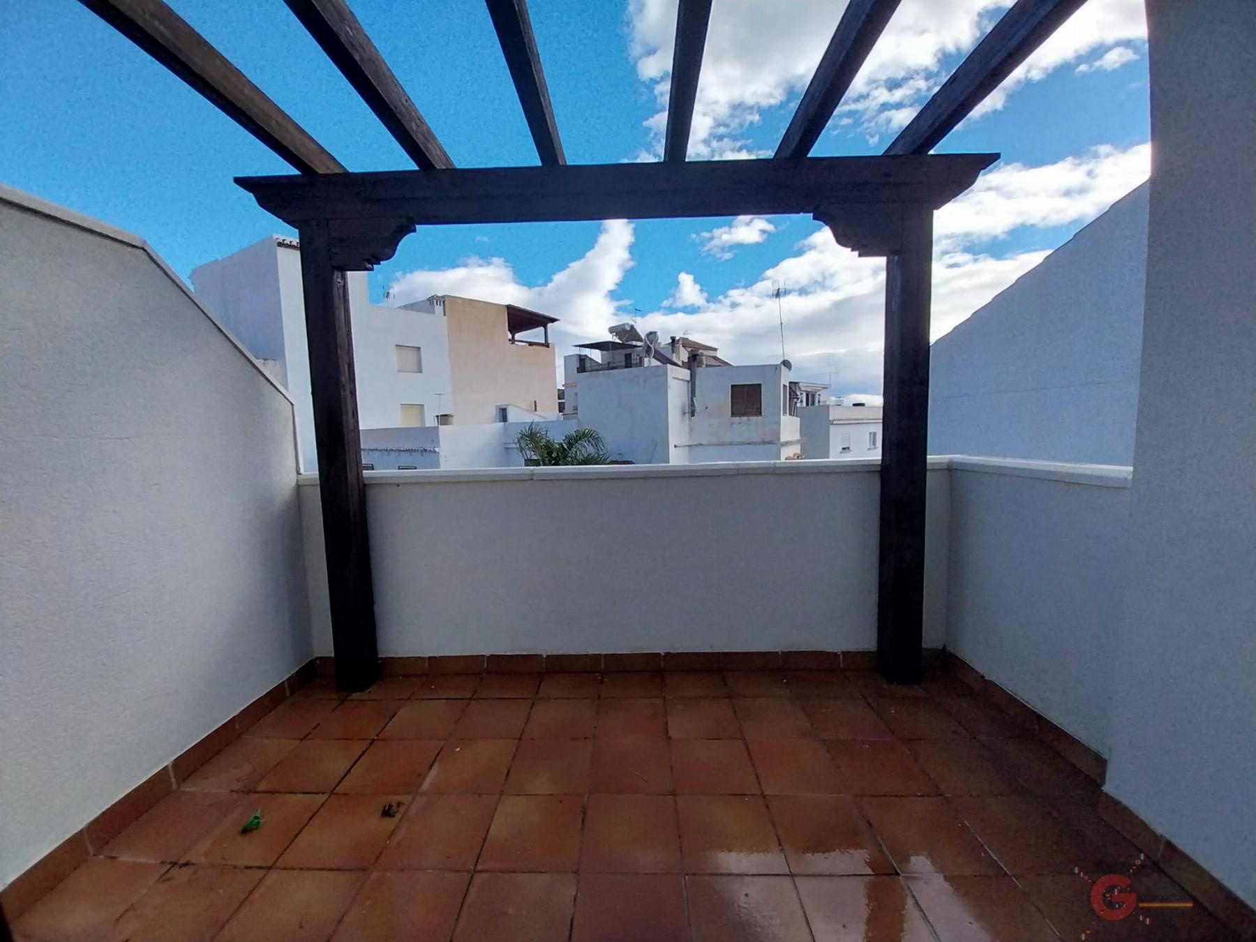 For sale of flat in Itrabo