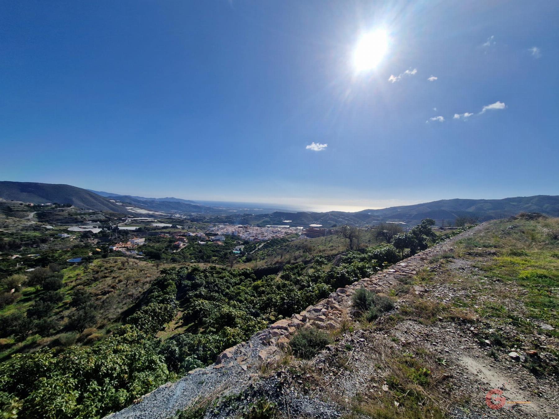 Venta de terreno en Molvízar