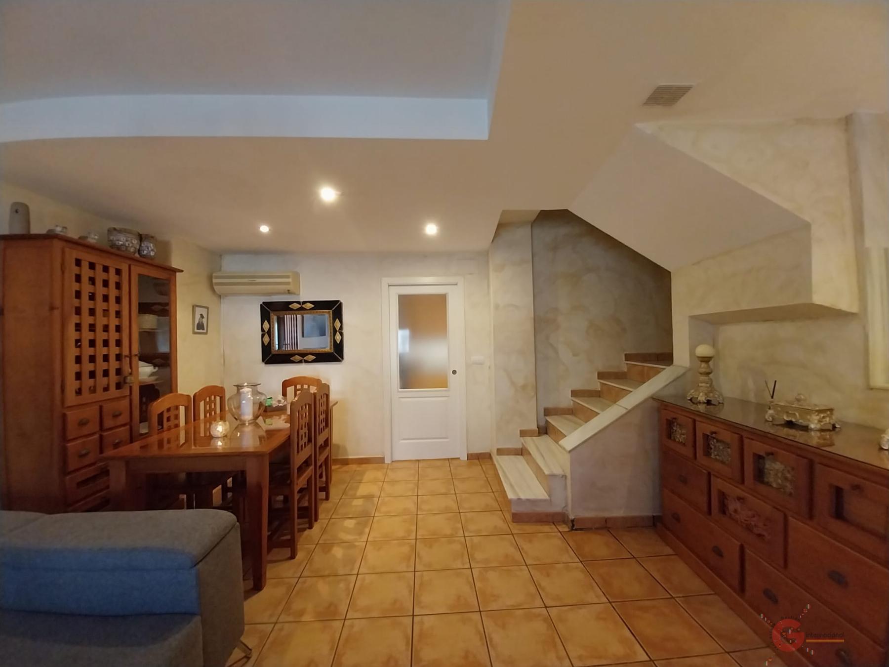 For sale of house in Lobres
