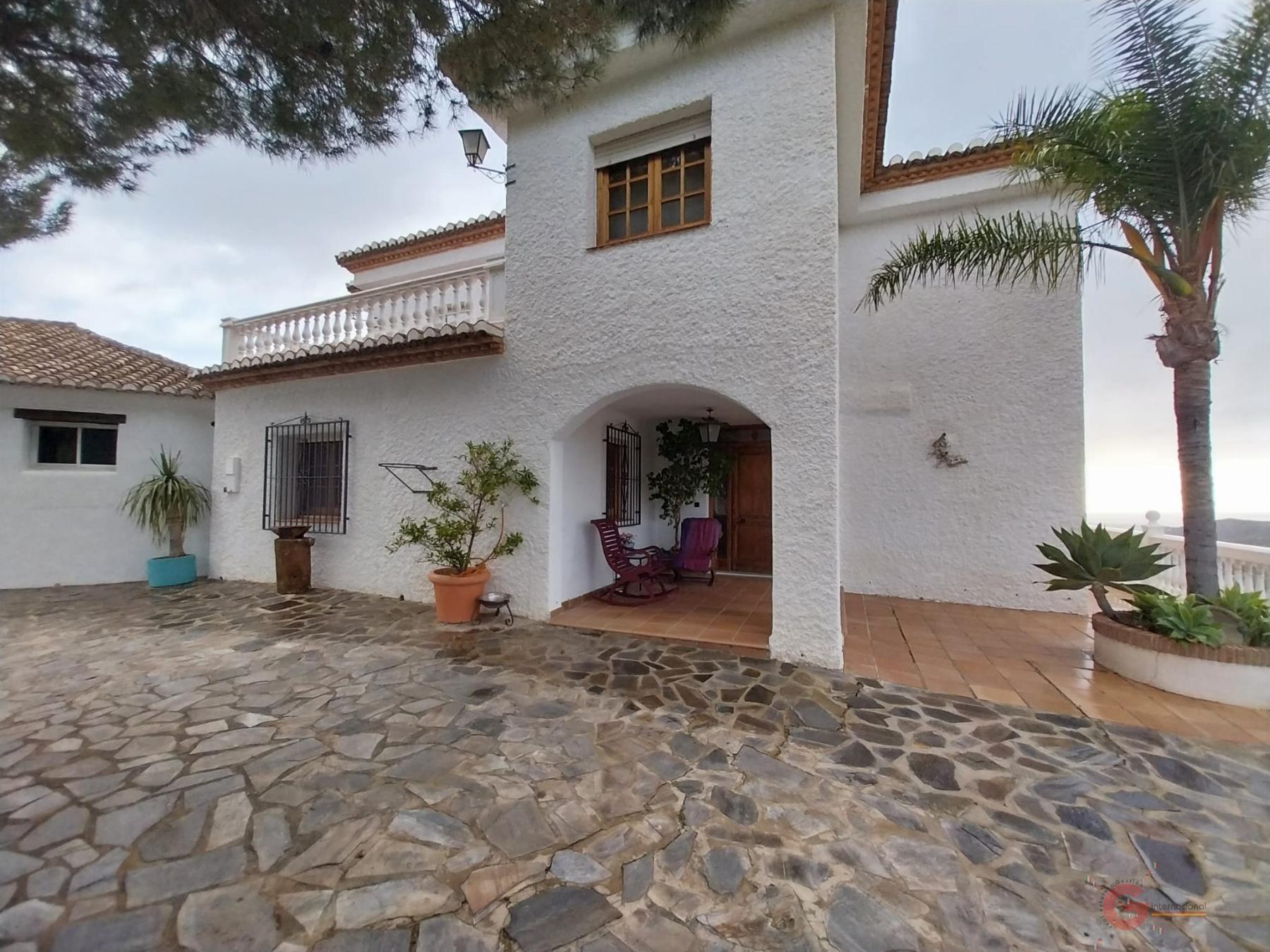 For sale of rural property in Itrabo