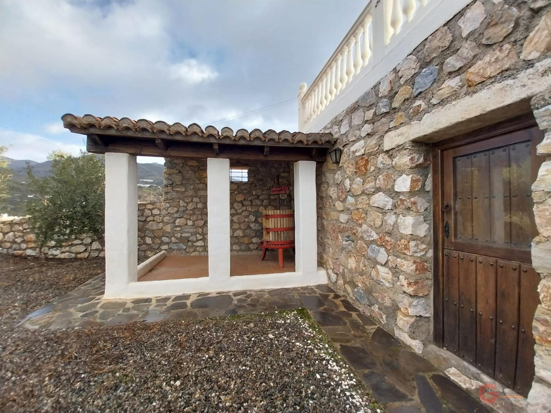 For sale of rural property in Itrabo