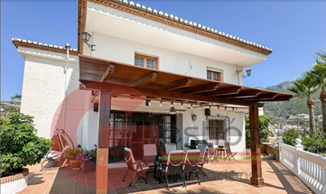 Venta de finca rústica en Itrabo