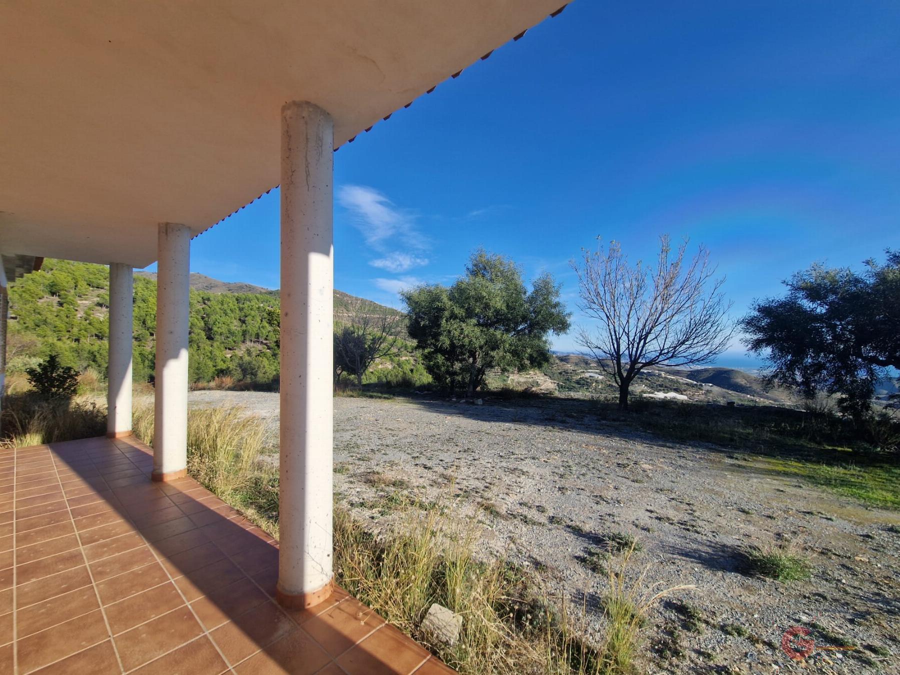 Venta de finca rústica en Itrabo