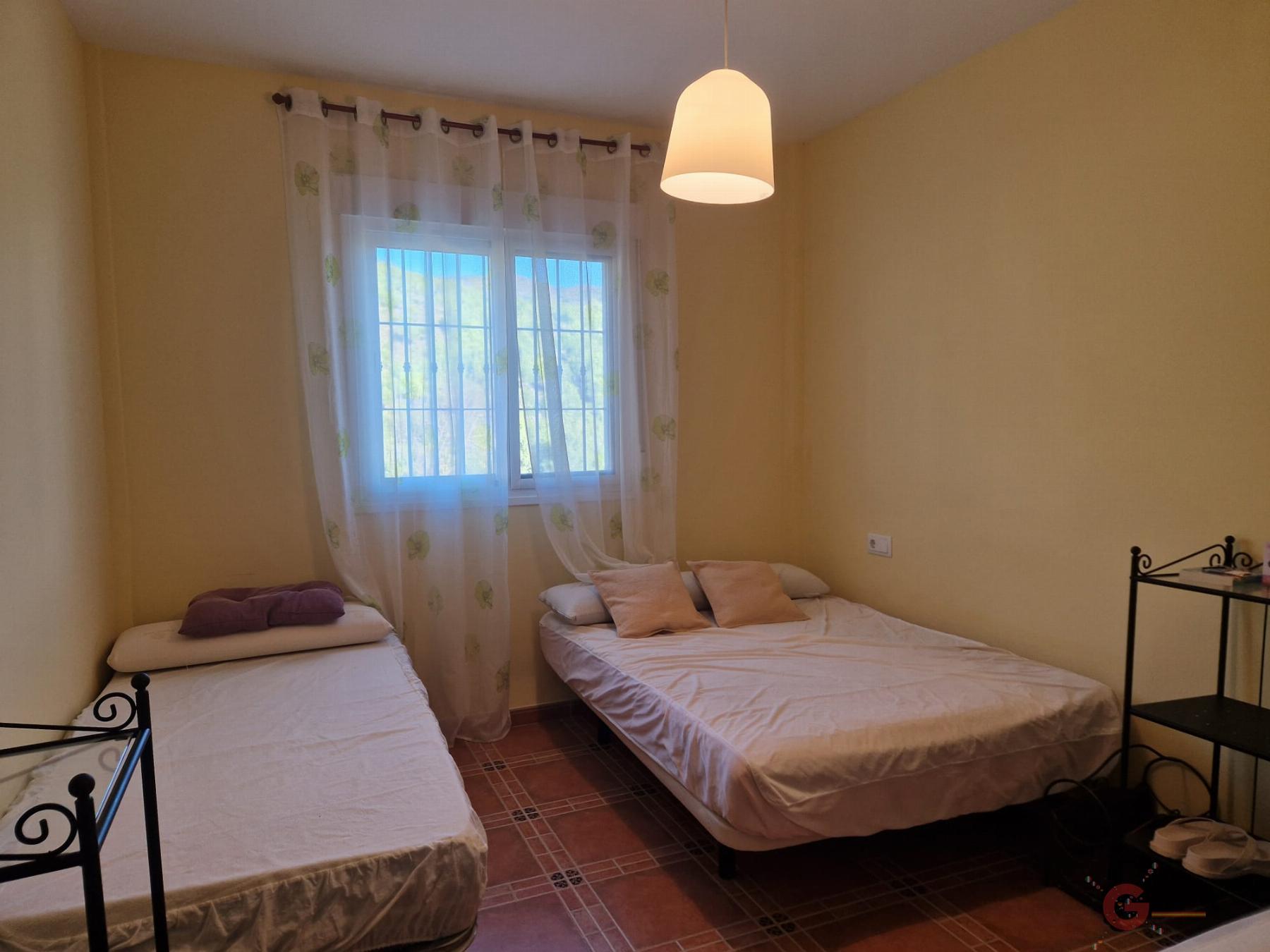 Venta de finca rústica en Itrabo
