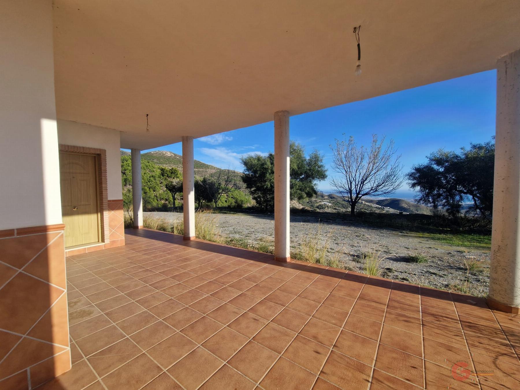 Venta de finca rústica en Itrabo