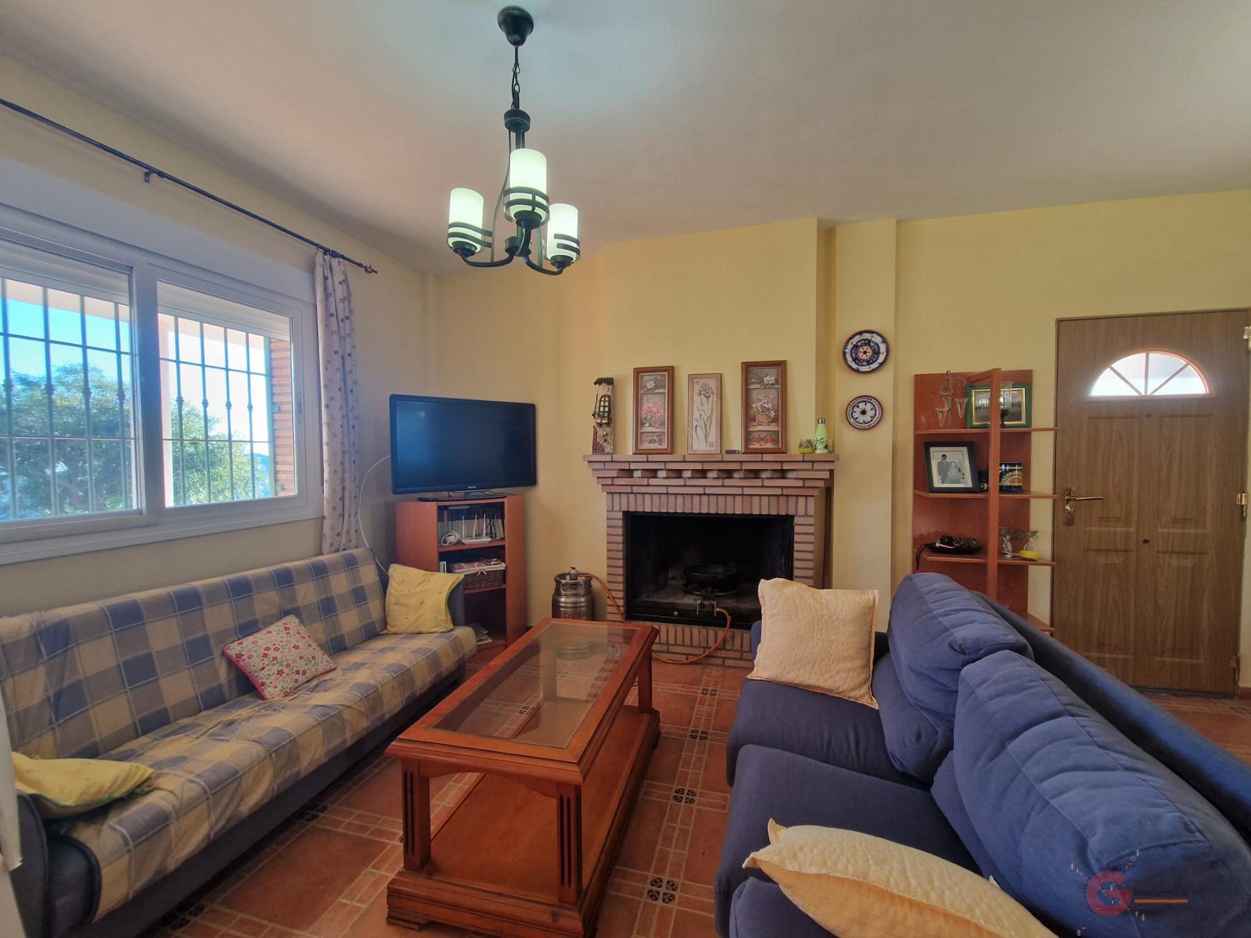 Venta de finca rústica en Itrabo
