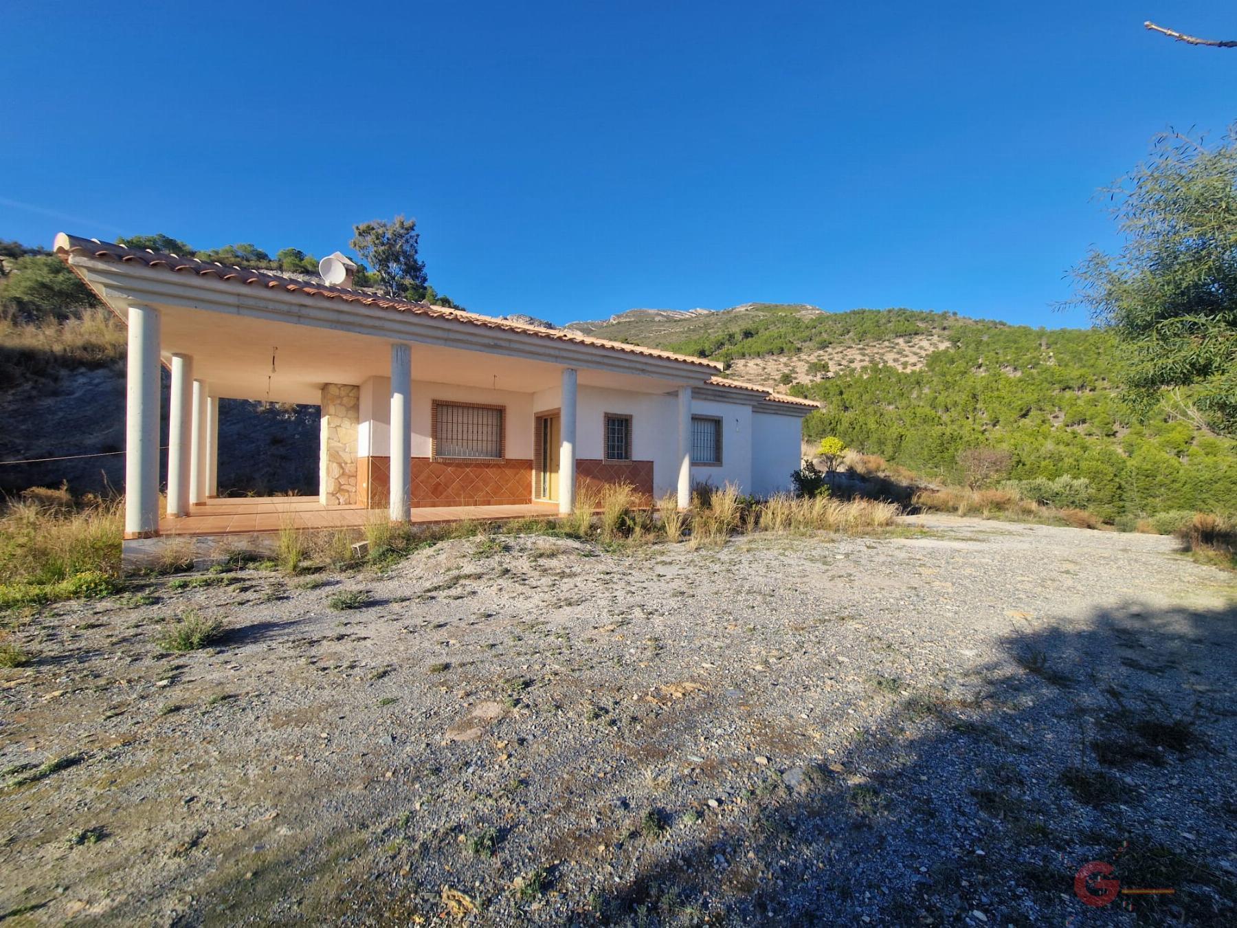 Venta de finca rústica en Itrabo