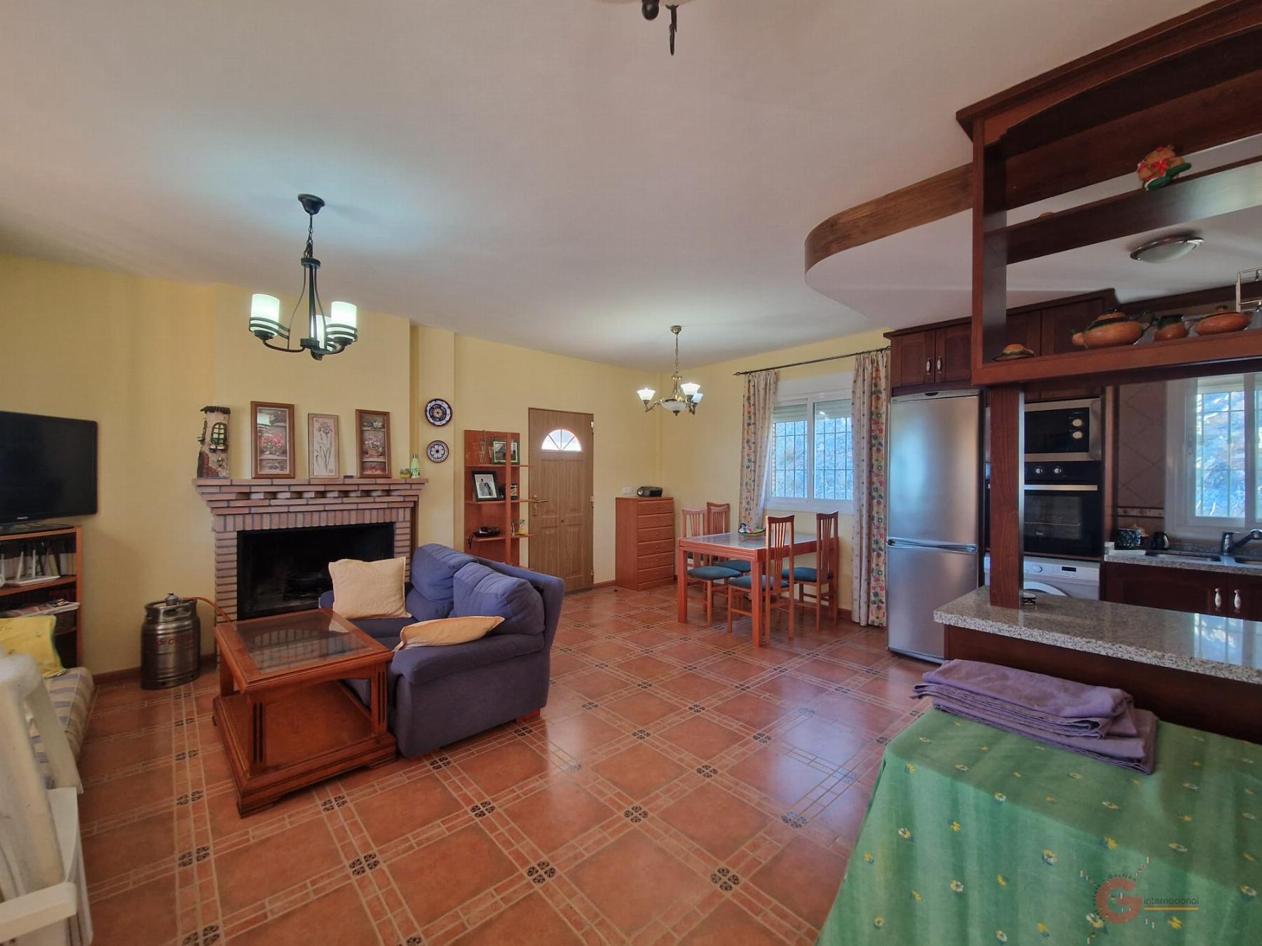 Venta de finca rústica en Itrabo