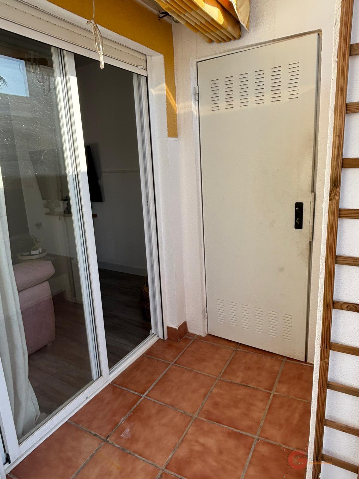 For sale of apartment in Almuñécar
