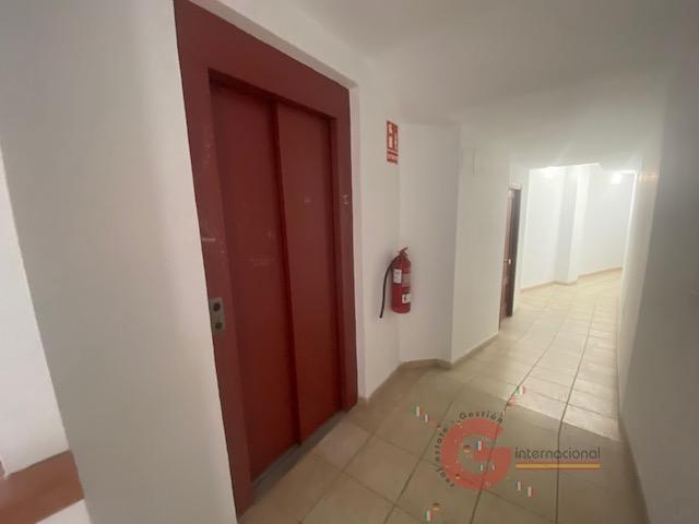 For sale of apartment in Almuñécar