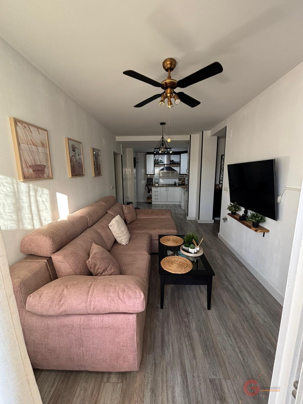 For sale of apartment in Almuñécar
