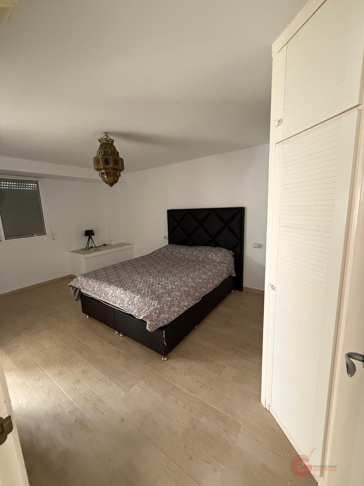 For sale of house in Salobreña