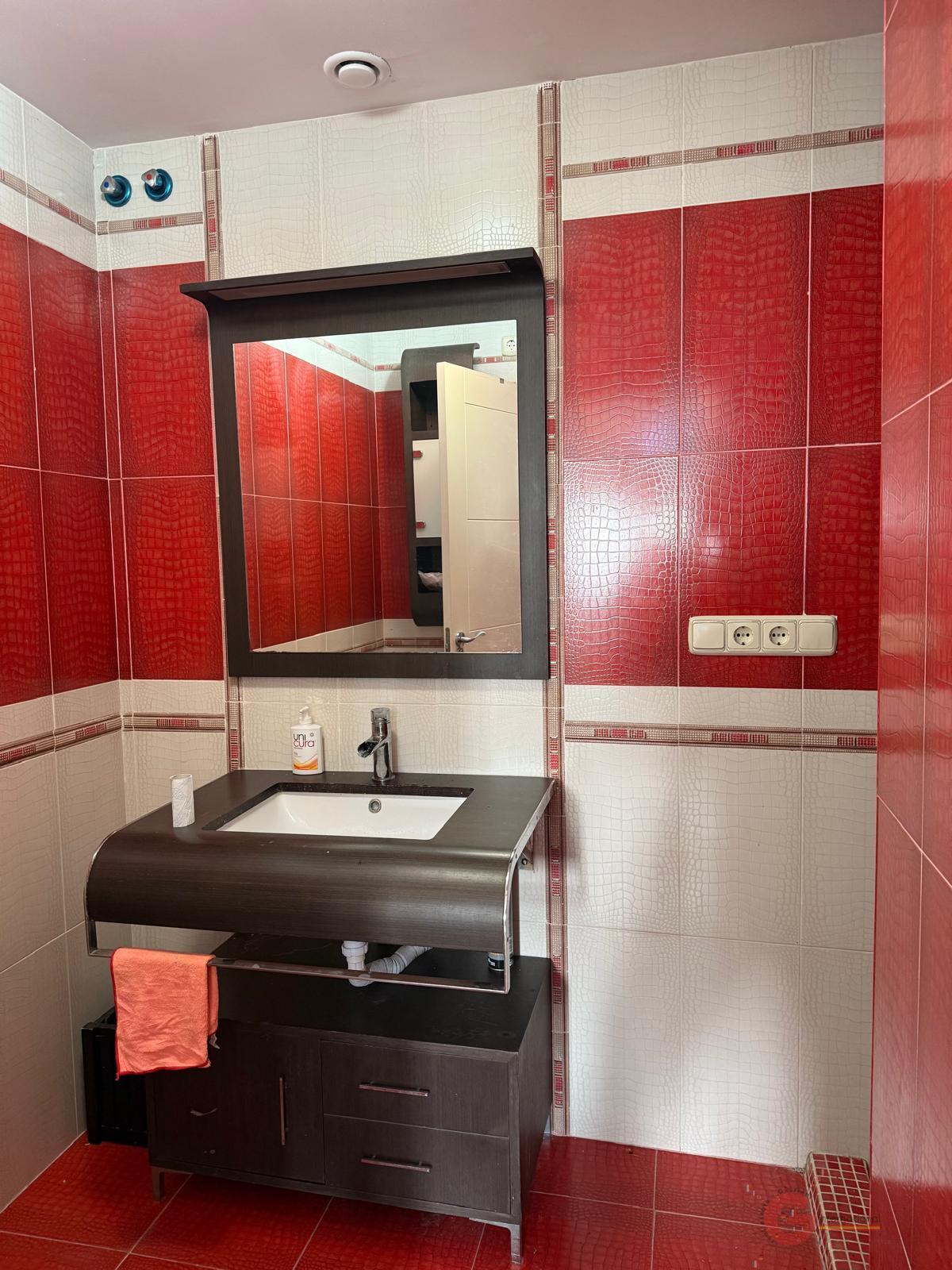 For sale of house in Salobreña
