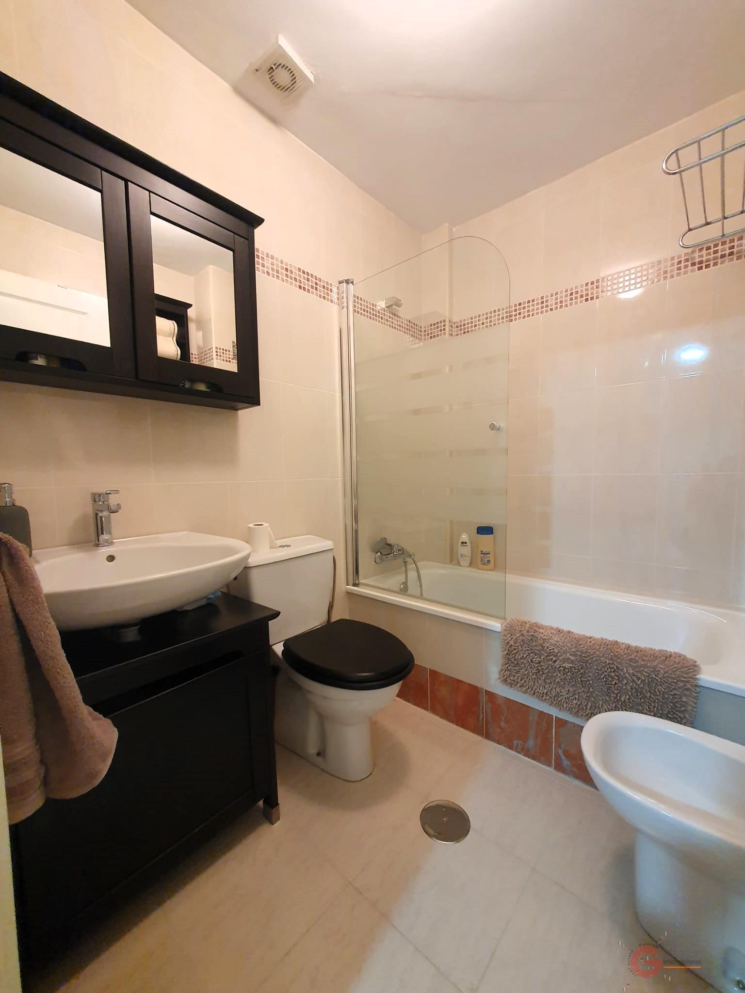 Venta de piso en Vélez de Benaudalla