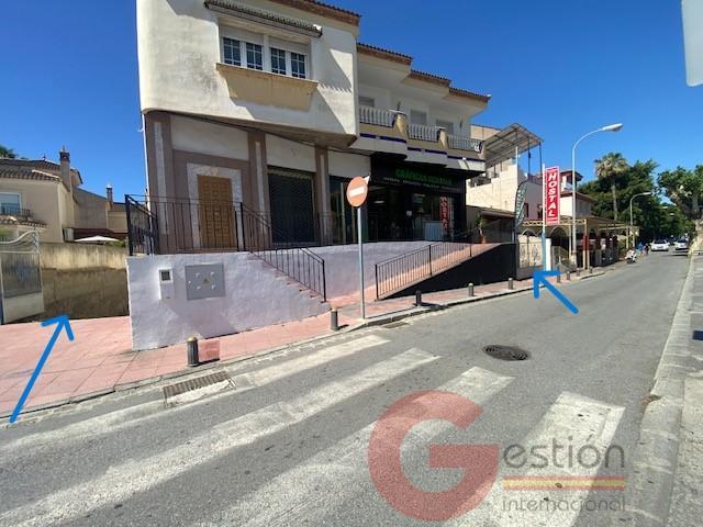 For sale of premises in Almuñécar