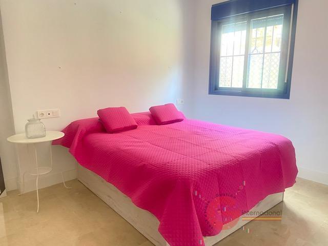 For sale of flat in Almuñécar