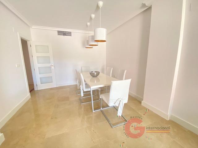 For sale of flat in Almuñécar