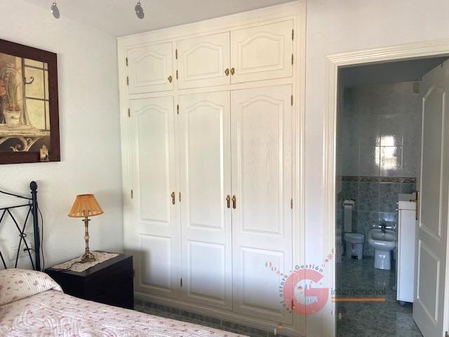 For sale of apartment in Almuñécar