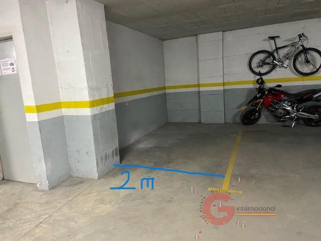 For sale of garage in Almuñécar