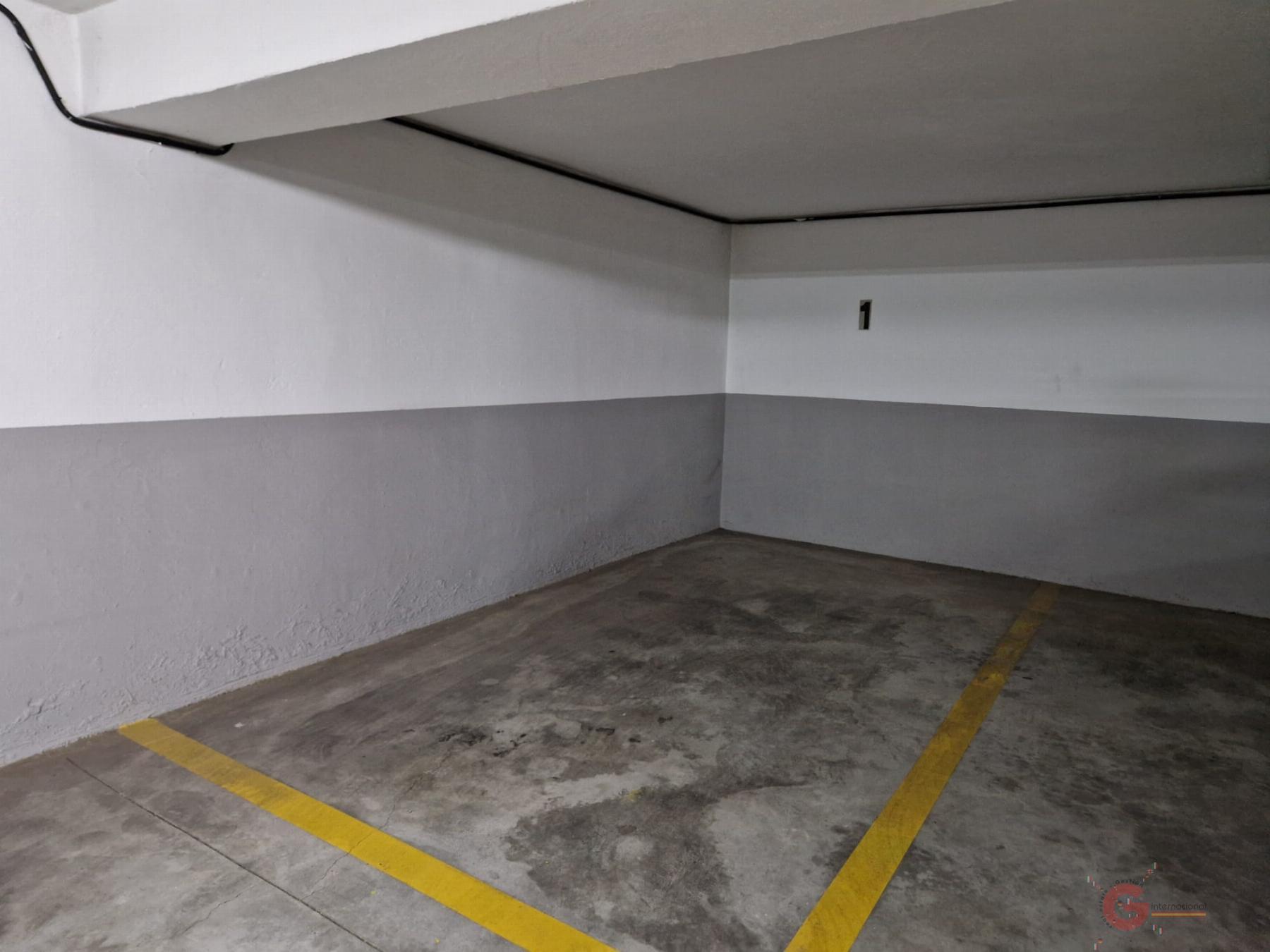 Vendita di box auto in Salobreña