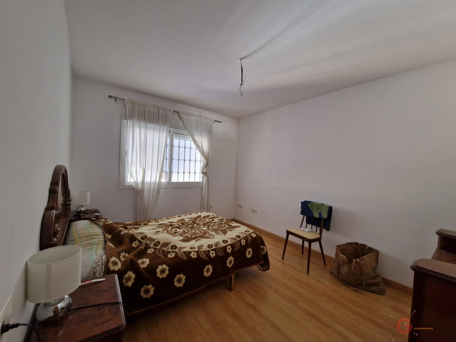 For sale of flat in Itrabo