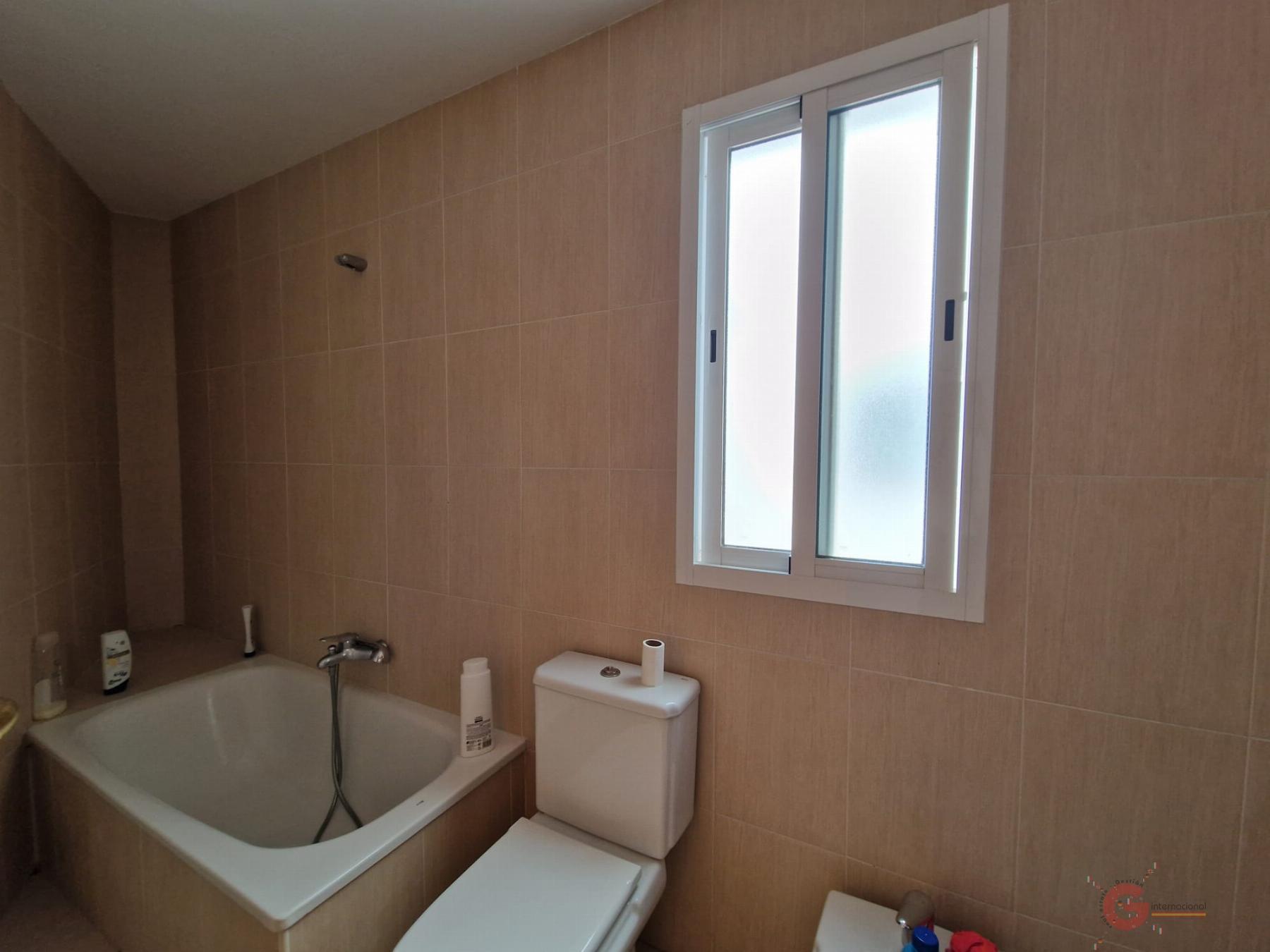 For sale of flat in Itrabo
