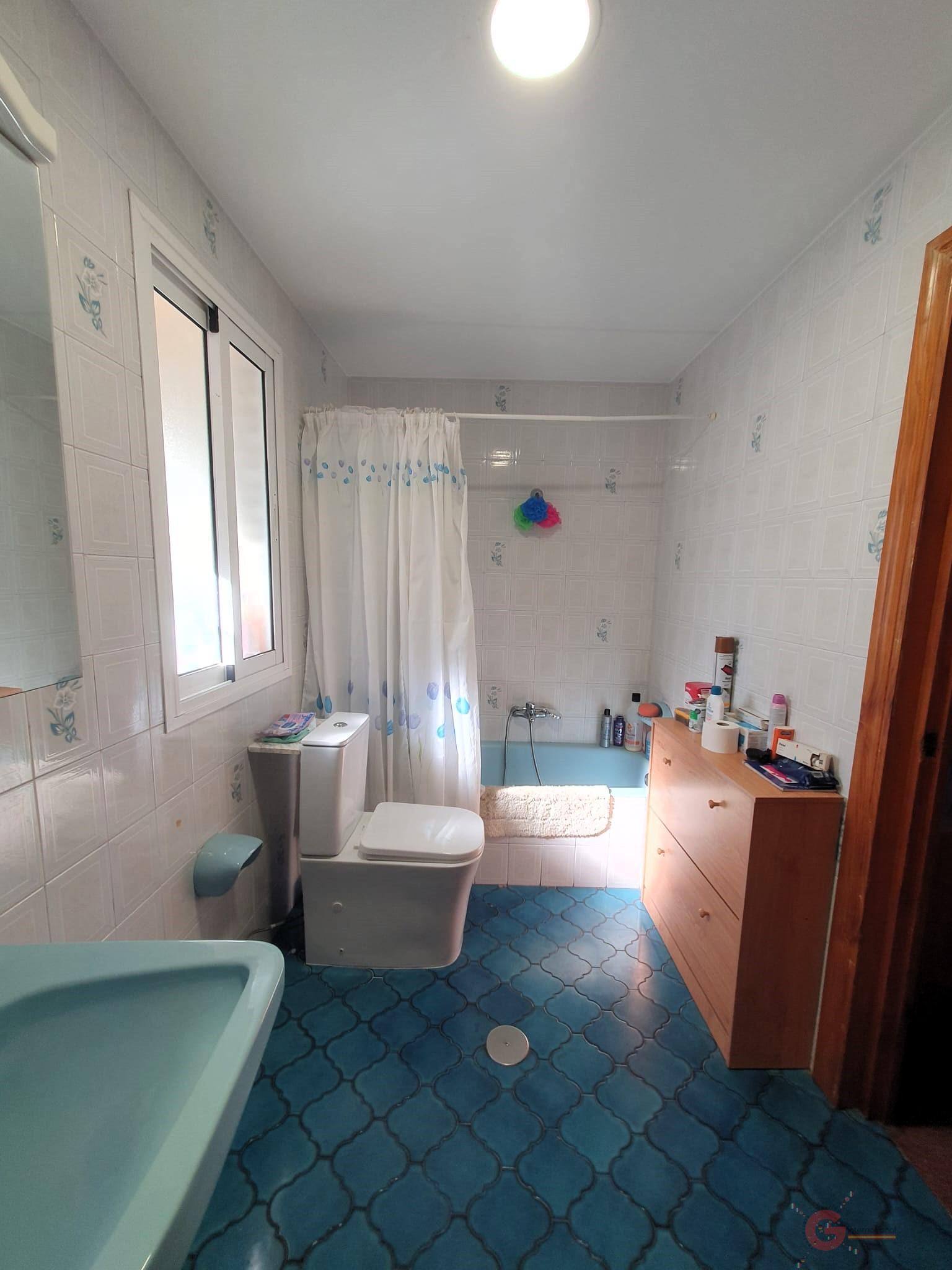 For sale of flat in Motril