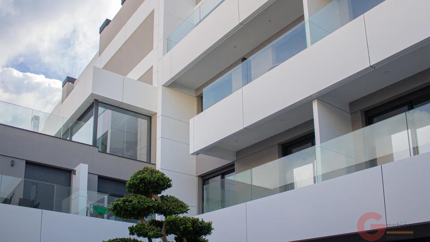 For sale of penthouse in Fuengirola