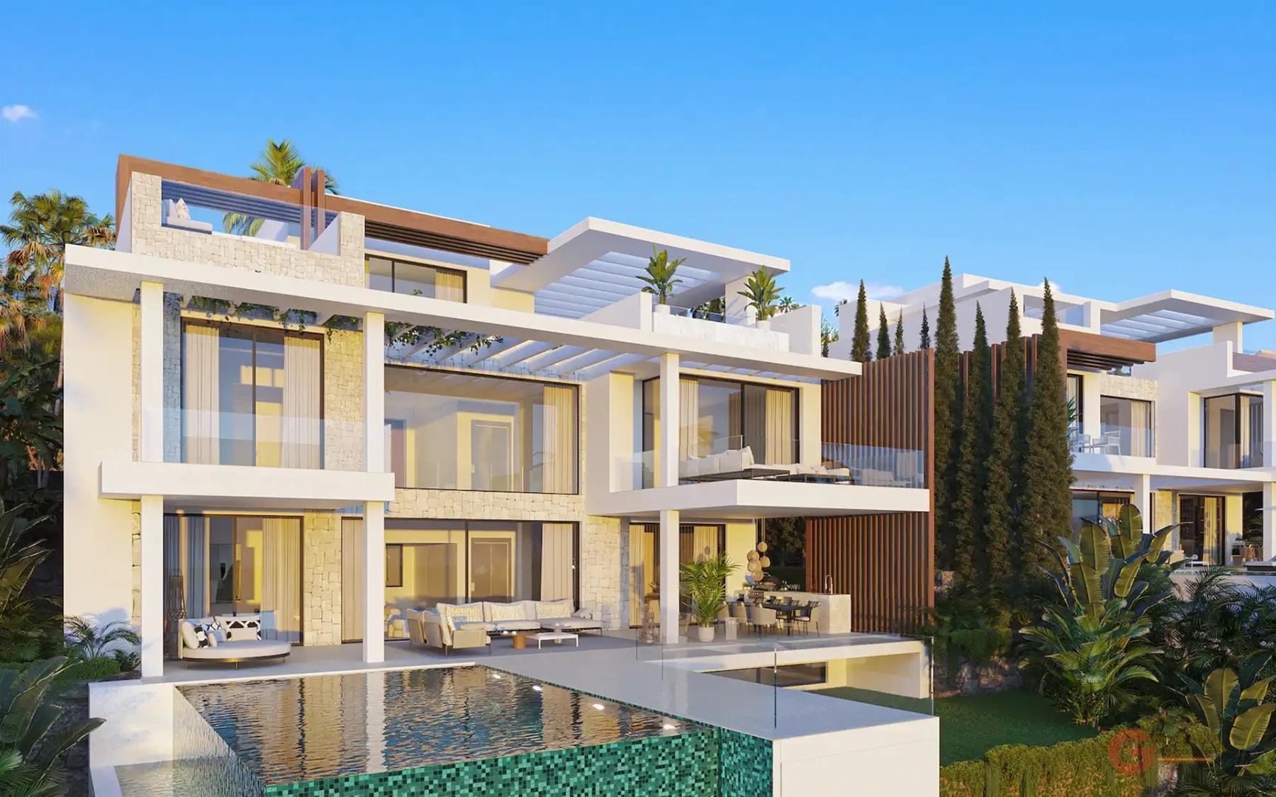 For sale of villa in Estepona
