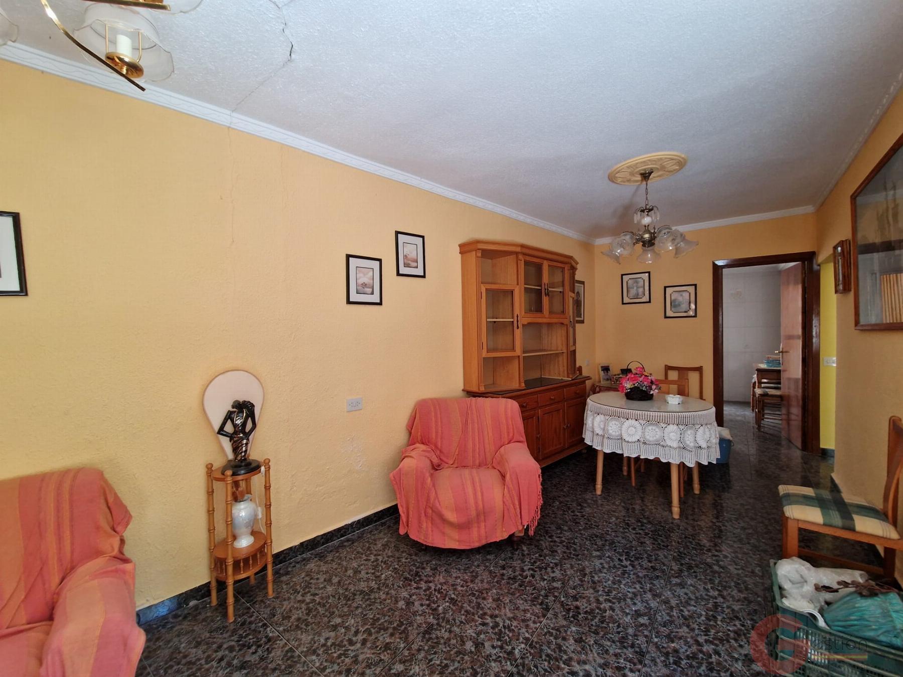 For sale of house in Molvízar