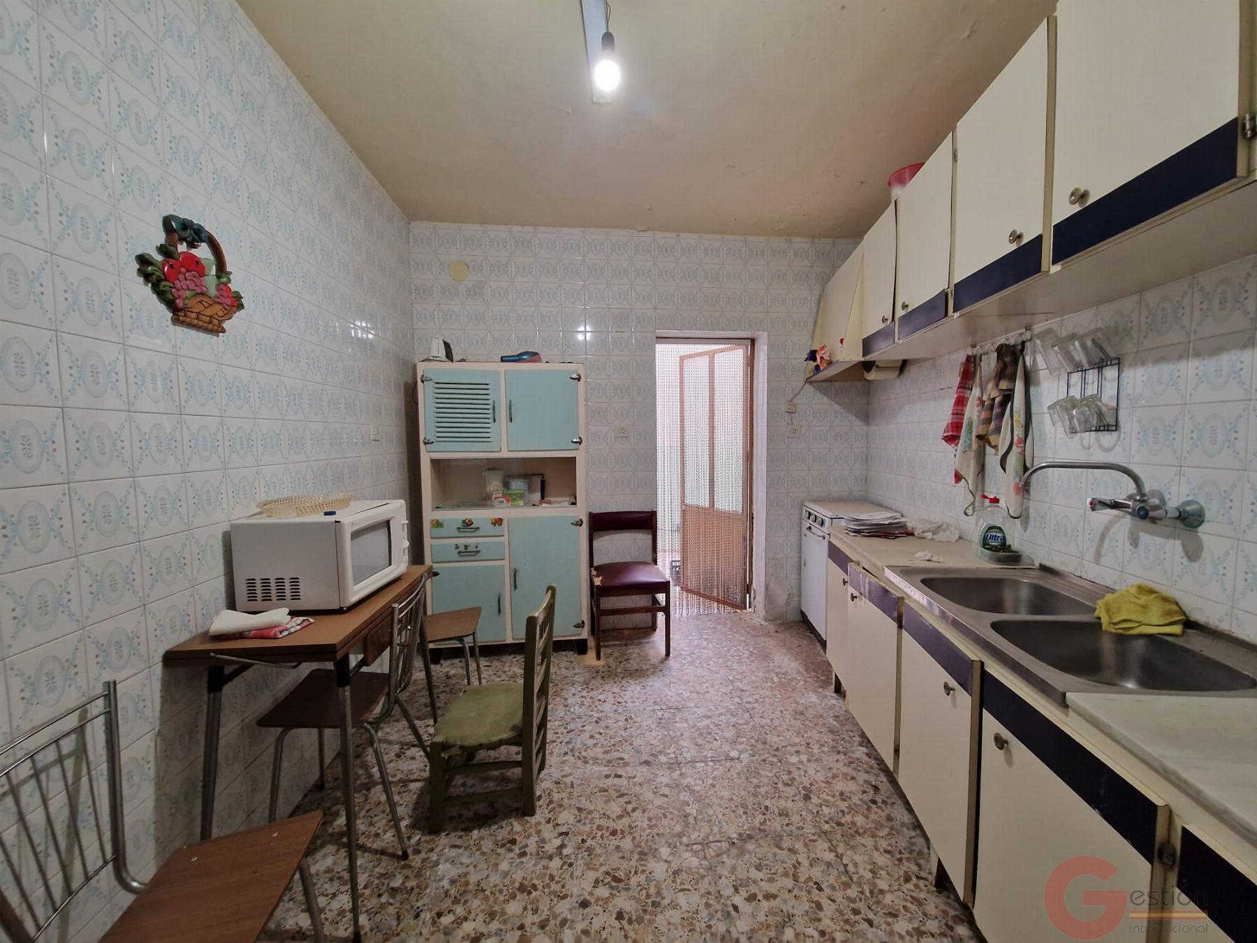 For sale of house in Molvízar