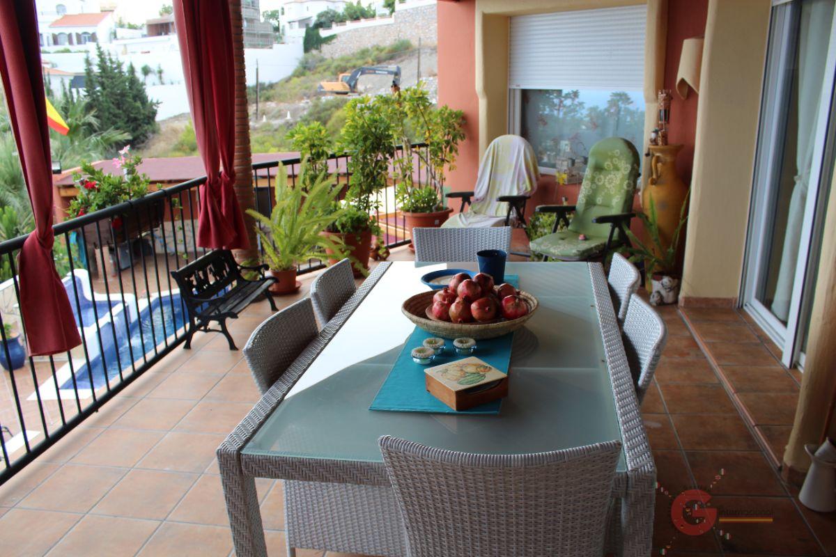 For sale of villa in Salobreña